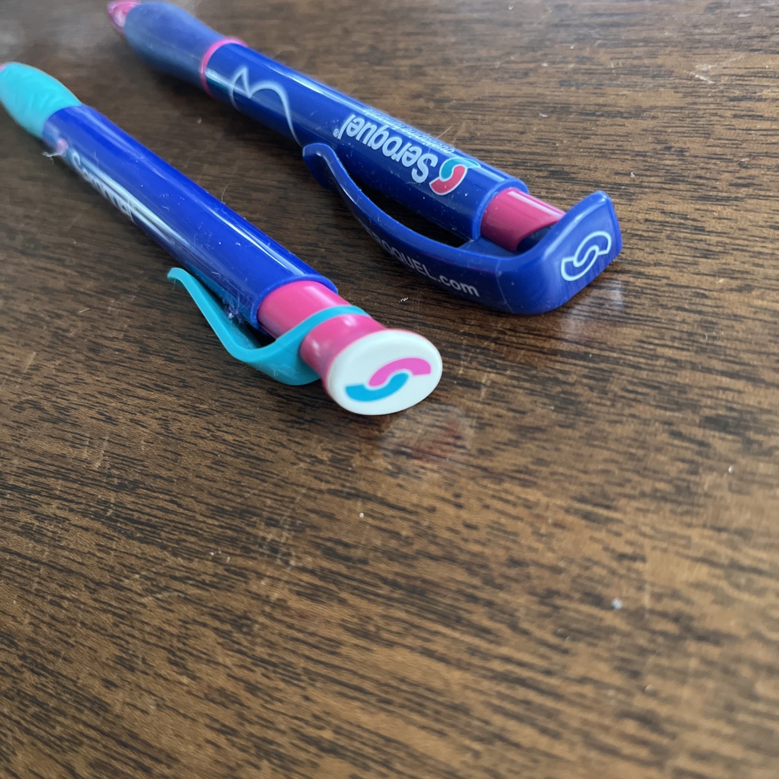 Lot of 2 Drug Rep SEROQUEL Medical Pharmaceutical Pens Blue Teal Working Tested