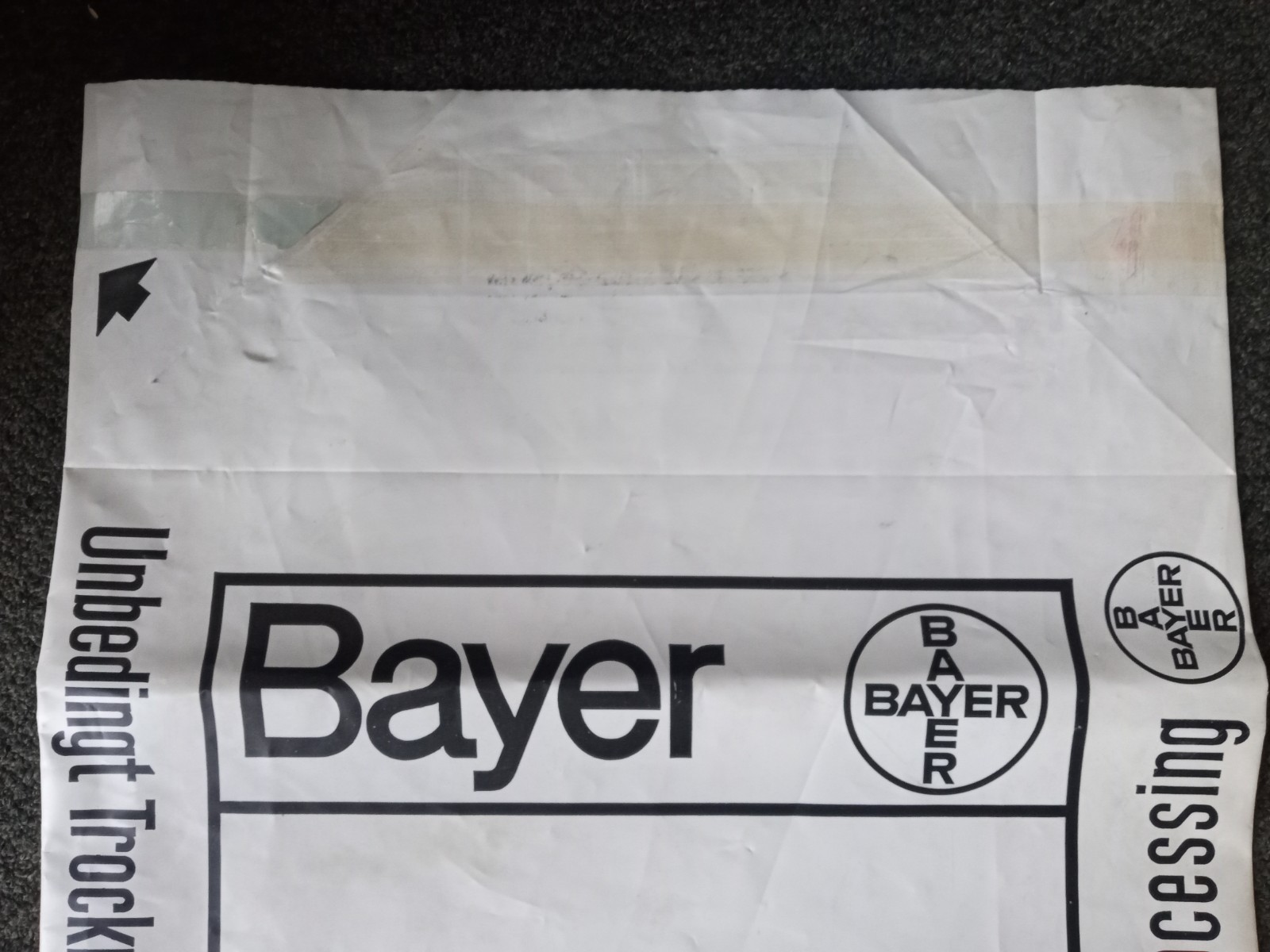 Vintage BAYER Pharmaceuticals Makrolon Polycarbonat Chemical Compound Bag 1970s
