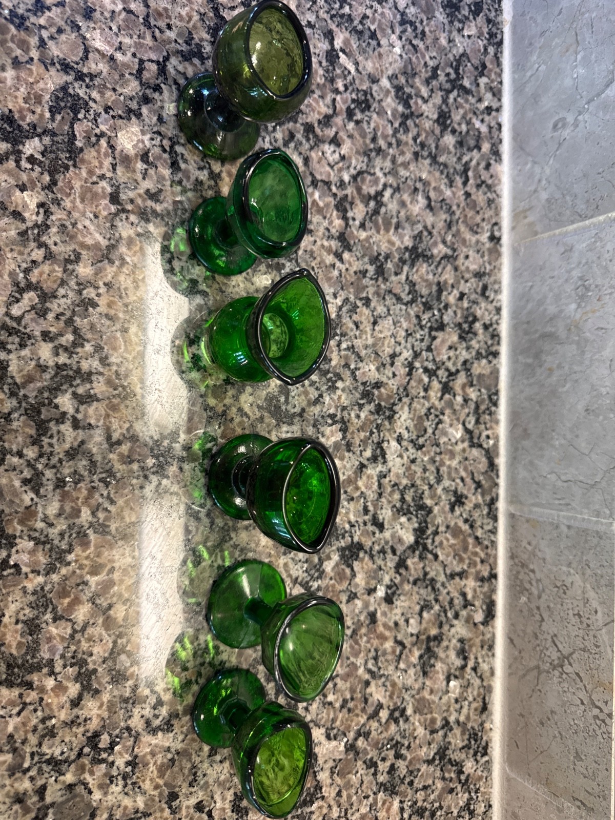 Vintage Emerald Green Glass Eye Wash Cups – Set of 6 – Apothecary Eye Baths – An