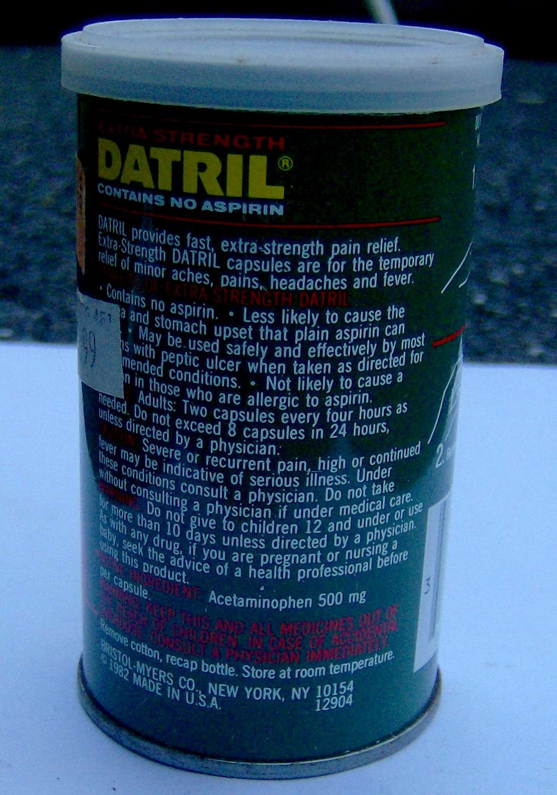 vintage 1970s DATRIL METAL CAN(!) pharmaceutical pain reliever Bristol Meyers