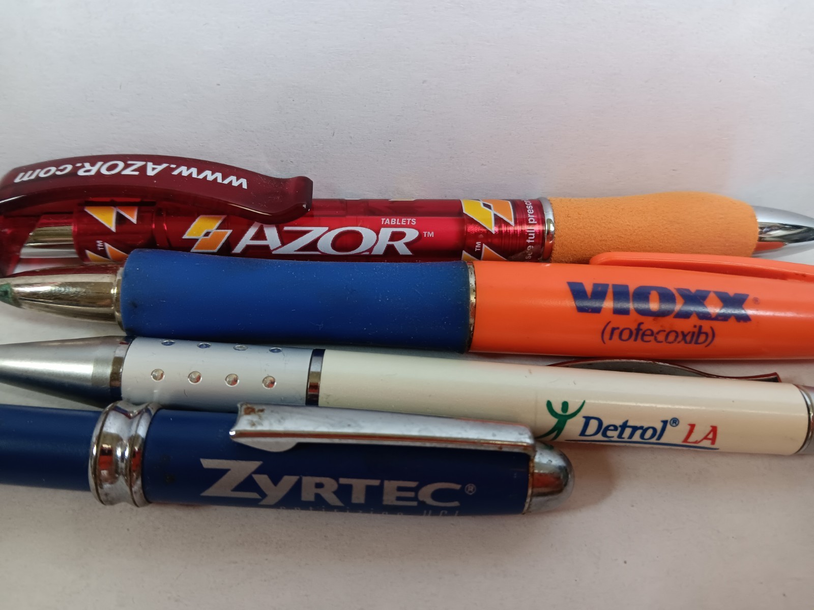 DRUG REP PEN LOT VIOXX AZOR DETRO LA ZYRTEC