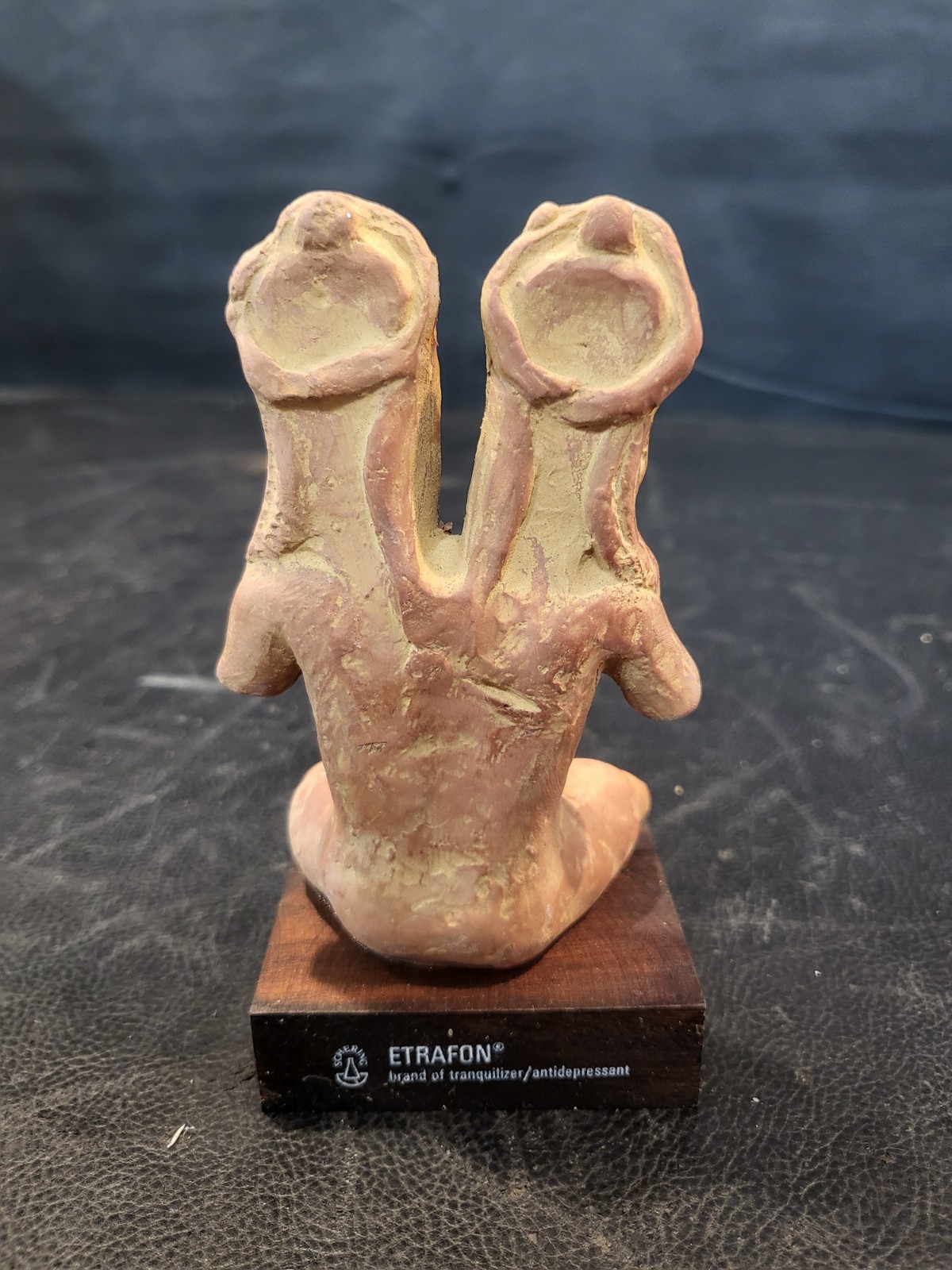 ETRAFON DUAL EMOTIONAL DISTRESS TERRACOTA FIGURE IN EXCELLENT CONDITION ( NEW )