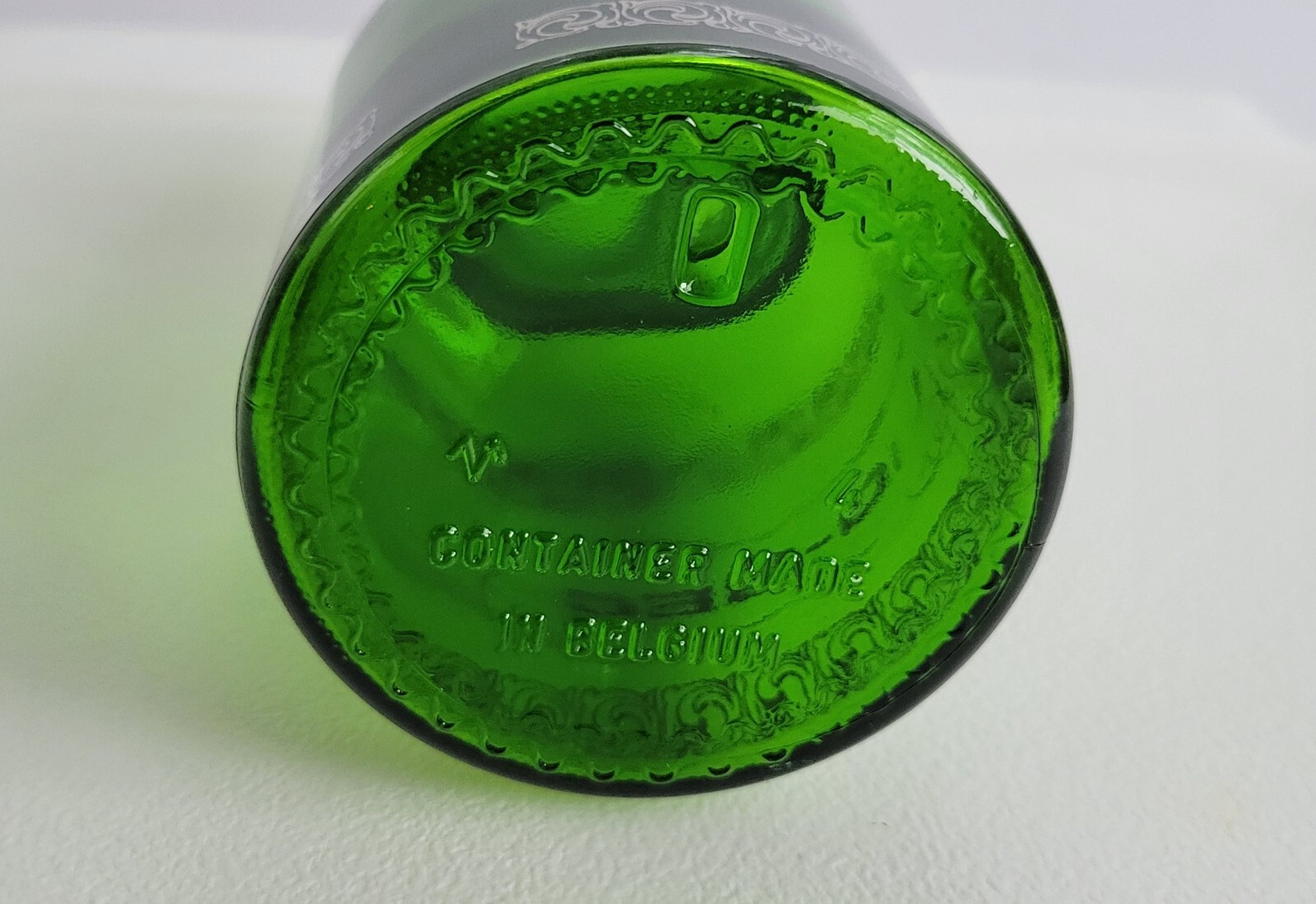 Vintage Green Glass Apothecary Jar Bubble Lid Belgium 5.5″ Vio-Bec