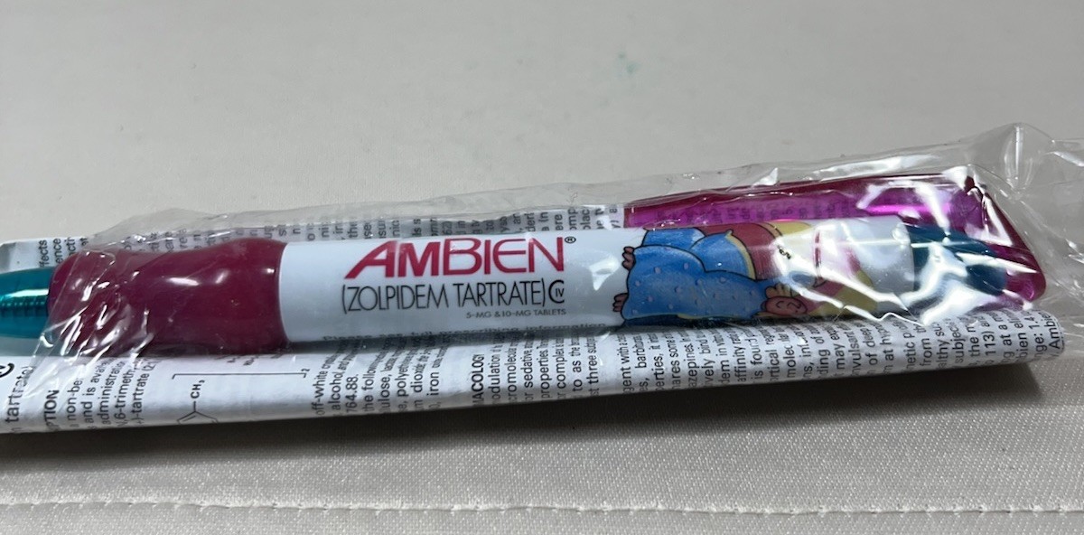 Ambien Drug Rep Pharmaceutical Advertisement Plunger Pen, Hot Pink Grip, Works