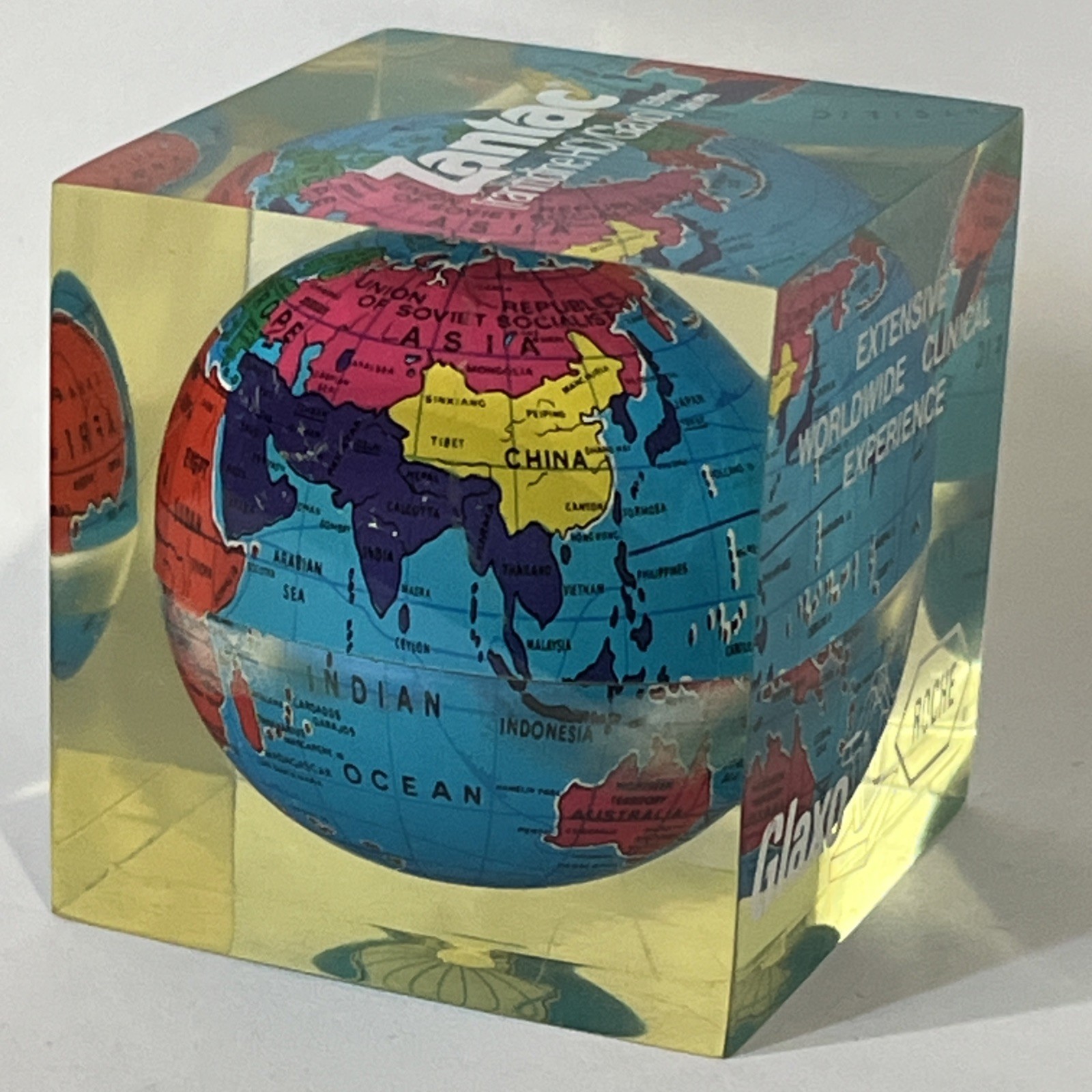 Vintage Zantac Glaxo Roche Pharmaceutical Acrylic Globe Paperweight 2” Square