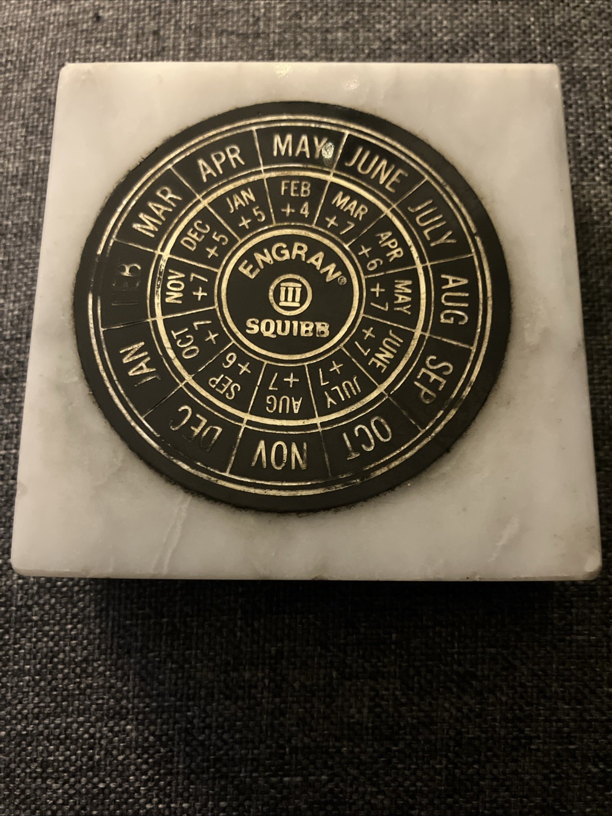 MARBLE VINTAGE RARE ENGRAN SQUIBB PHARMACEUTICAL CALENDAR ( Square ) MED TOOL