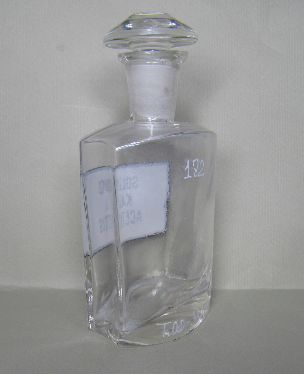 Vintage Medical Science Glass Bottle,Germany,SOLUTIO KALII ACETATIS