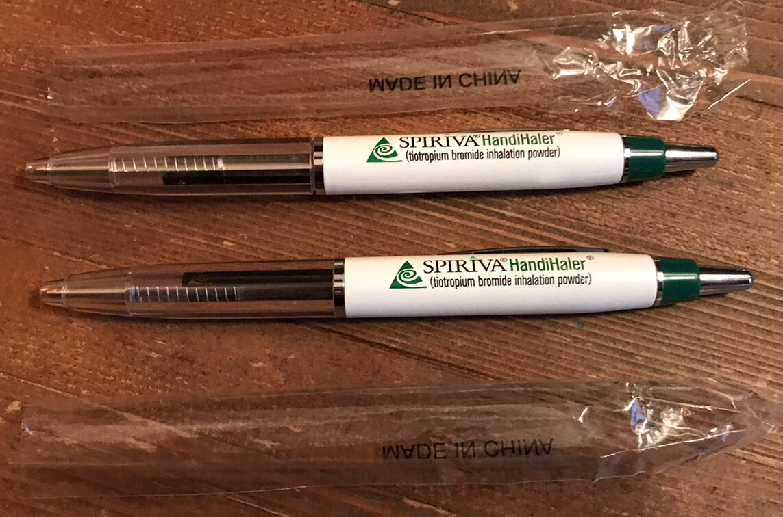 2 SPIRIVA PHARMACEUTICAL DRUG REP PENS LIGHT UP