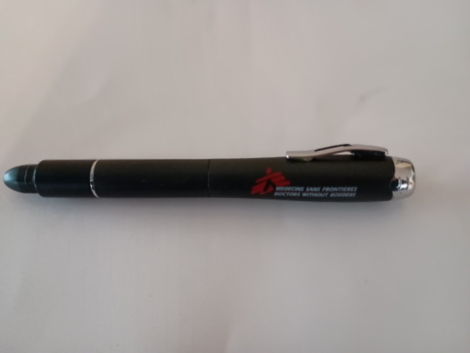Doctors Without Borders, Field Flashlight Pen and Screwdriver Set