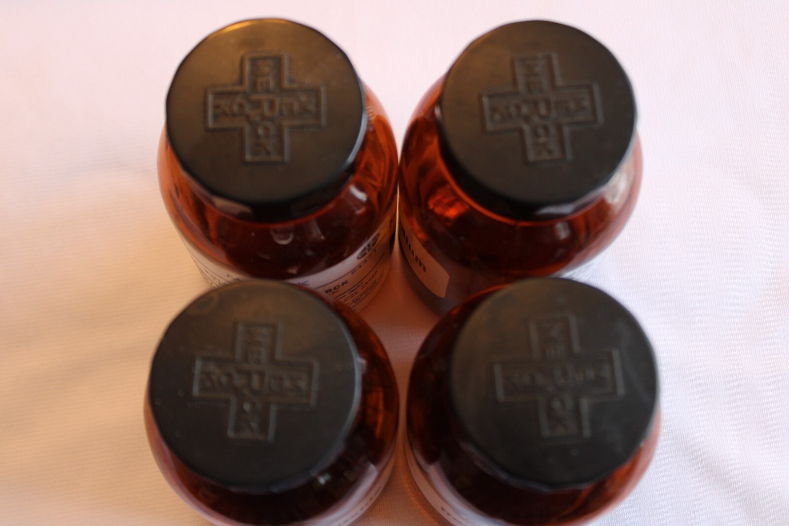 LOT OF 4 VINTAGE AMBER MEREK PHARMACEUTICAL APOTHECARY-MEDICINE BOTTLES 5″ JARS