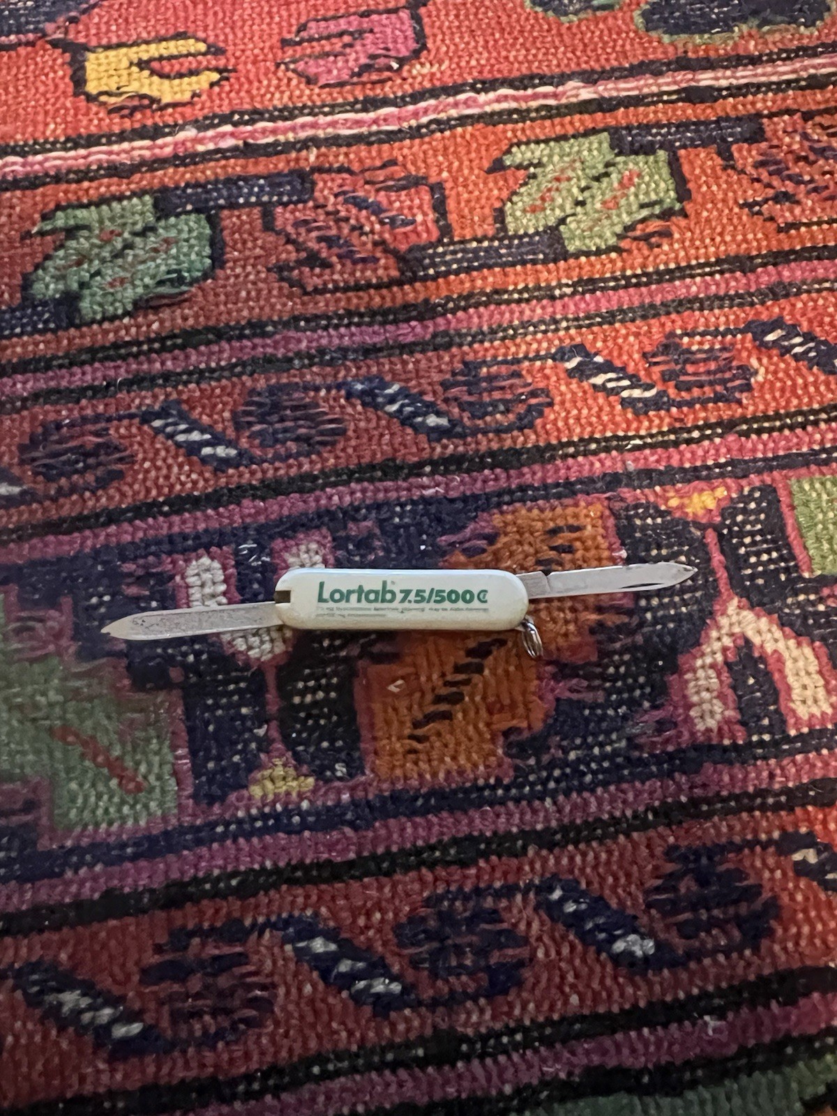 Lortab 7.5/500C Pharmaceutical Promo Swiss Army knife