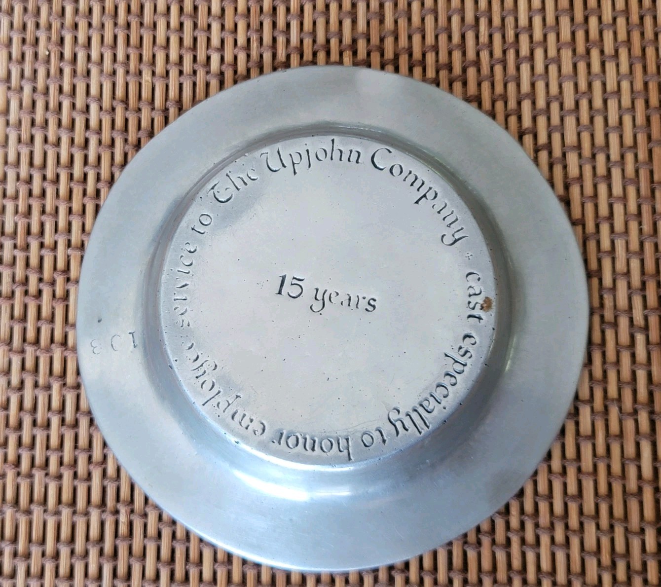 VTG *The UPJOHN CO* Cast Aluminum TRINKET DISH/4″ Ashtray Employee Service Award