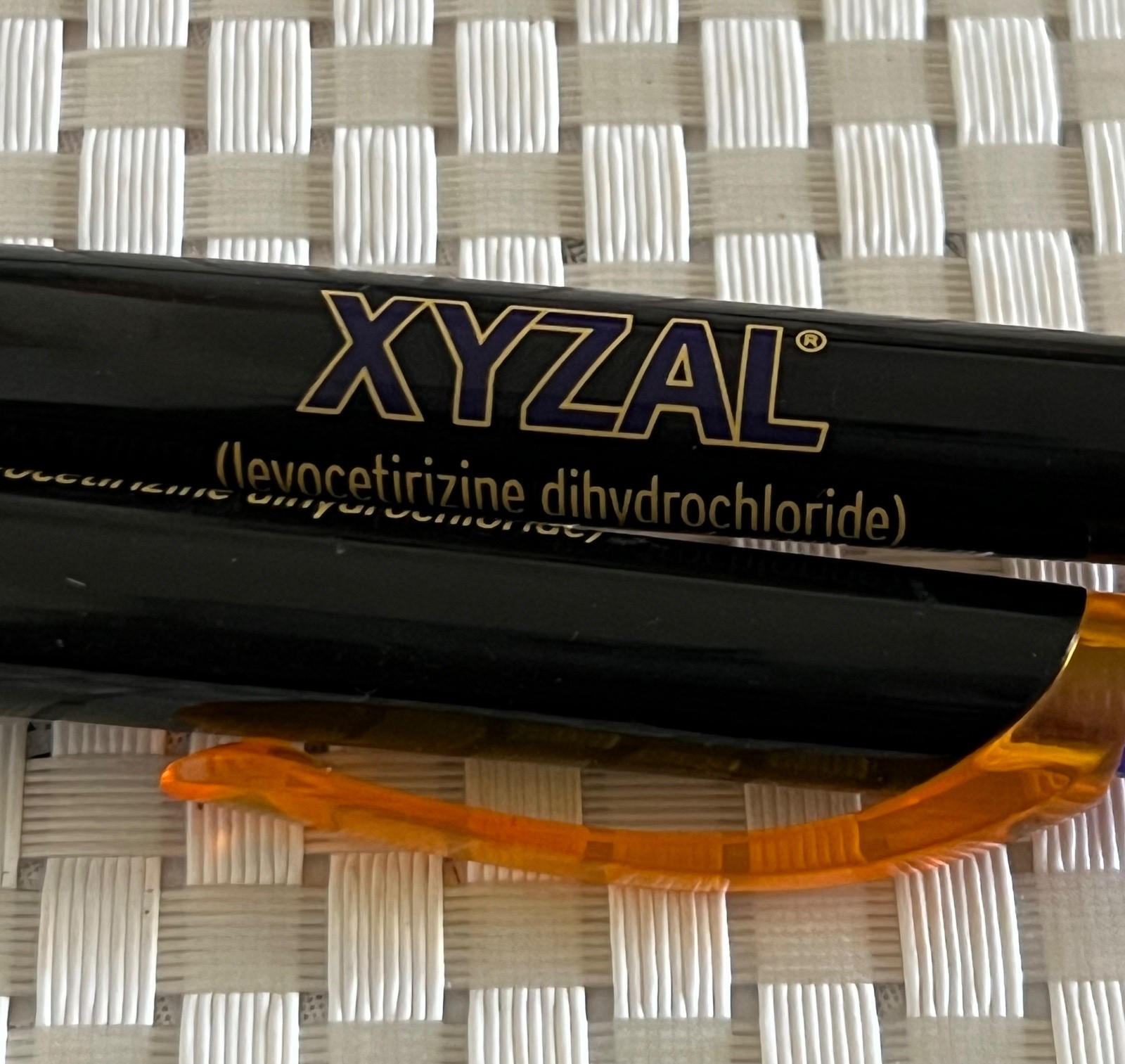 2 Drug Rep Pharmaceutical Memorabilia Plastic Orange/Black/Purple XYZAL Pen, NOS