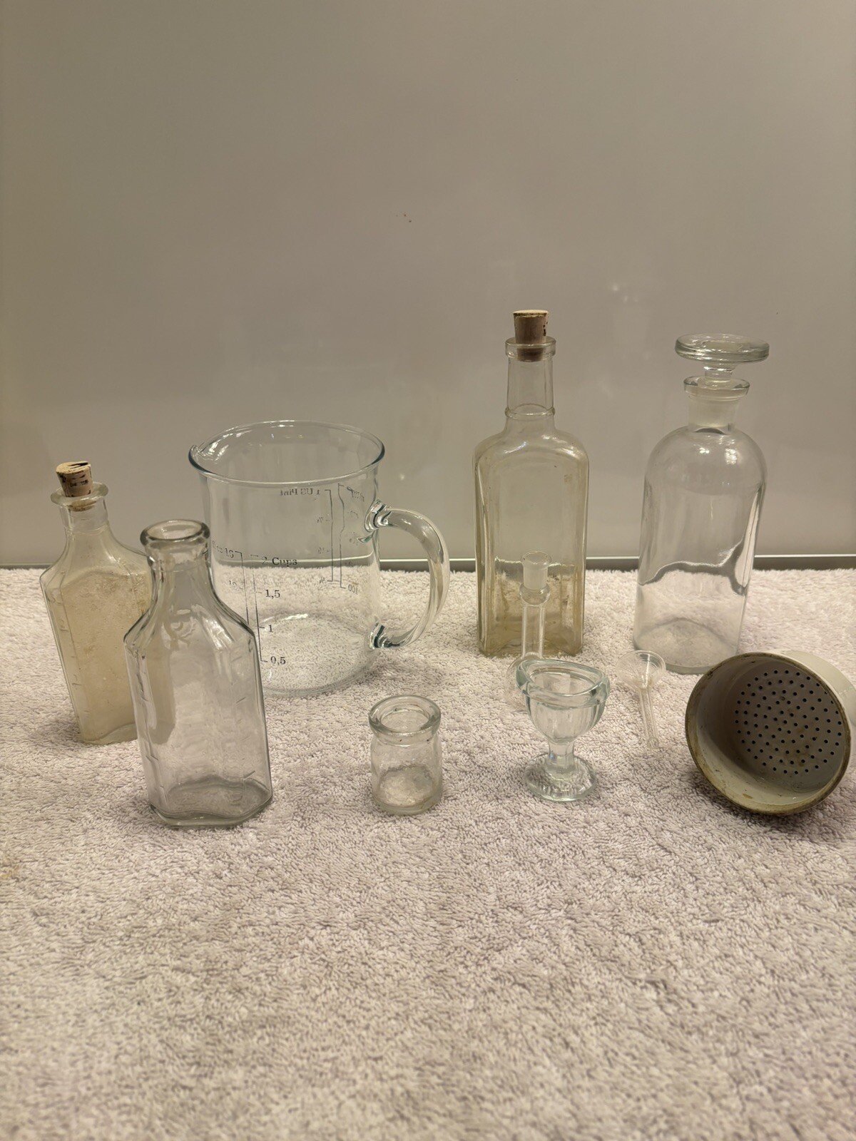 Vintage Pharmacist lot 10 Pcs. Drugstore Bottles And Measuring Cup.
