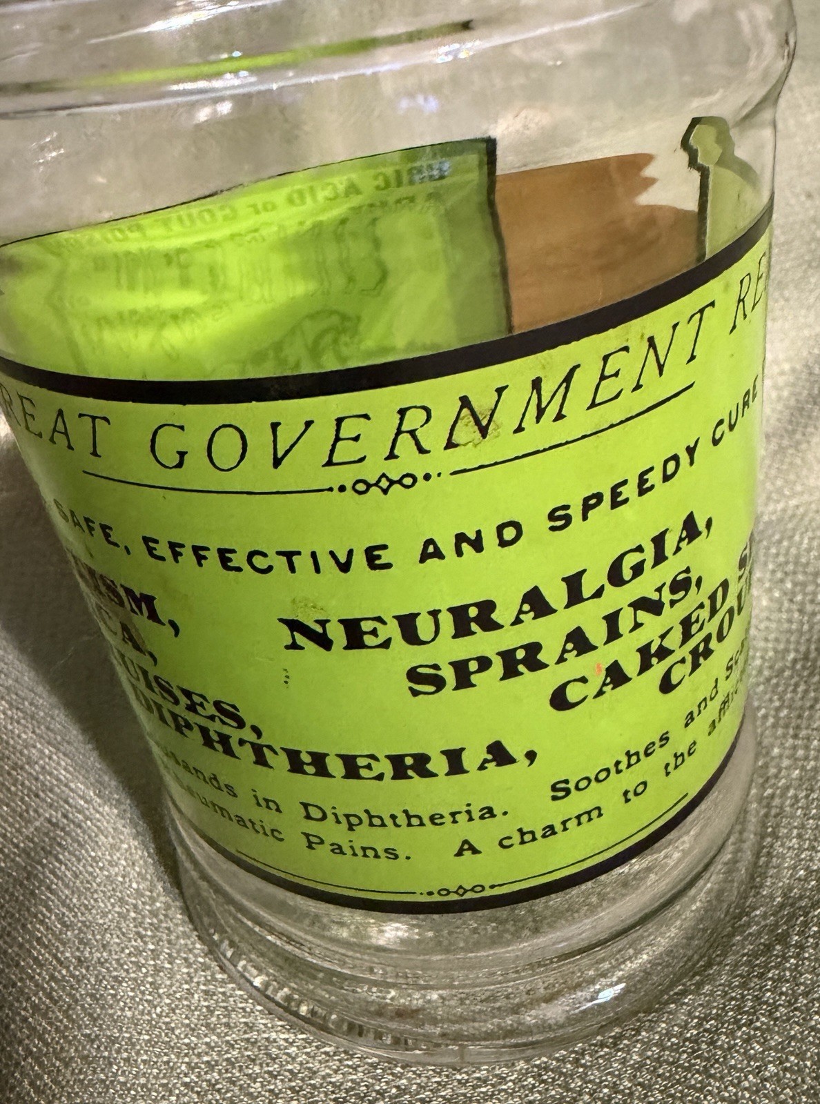 Vintage Glass Apothecary Jar With Lid Army Navy Liniment Medicine Remedy 1970’s