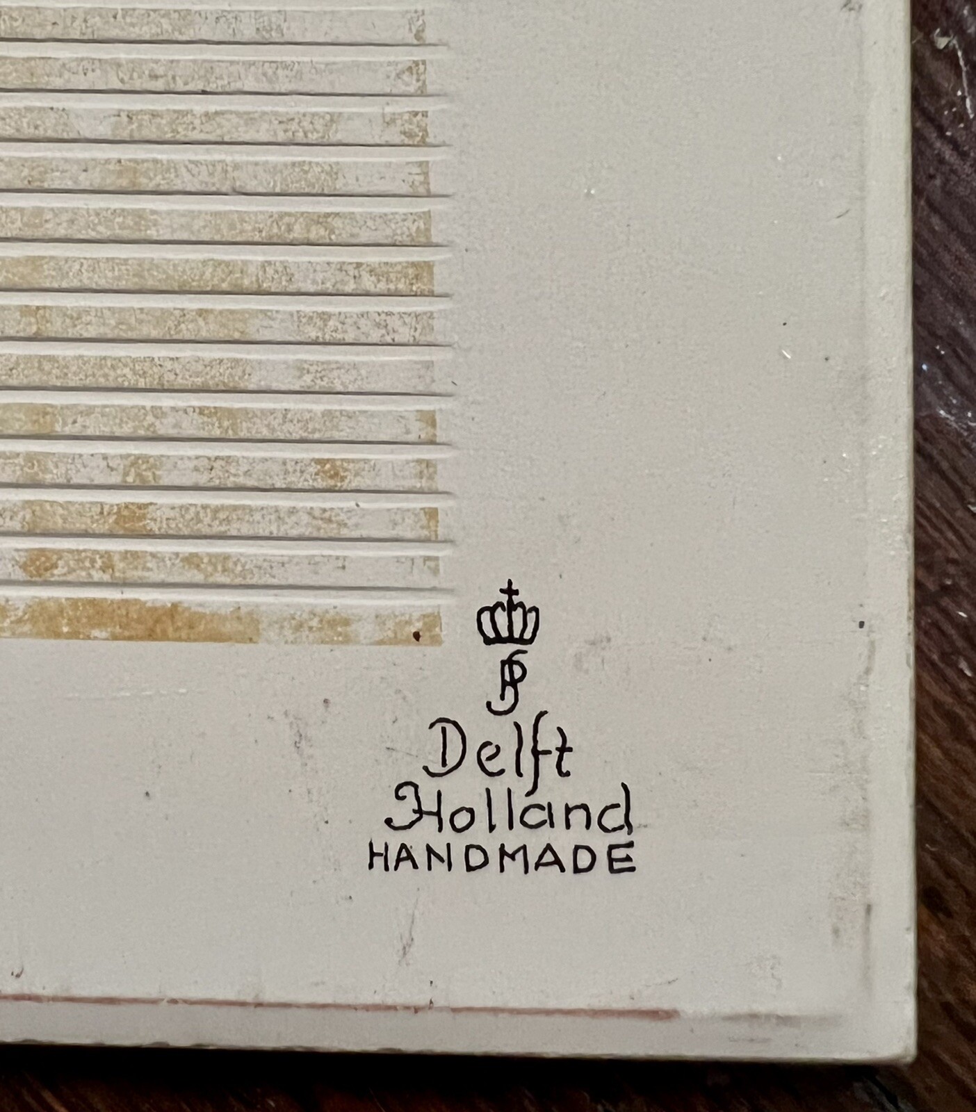 1982 BLUE DELFT HOLLAND APOTHECARY SHIELD PILL TILE BURROUGHS WELLCOME CO B-716