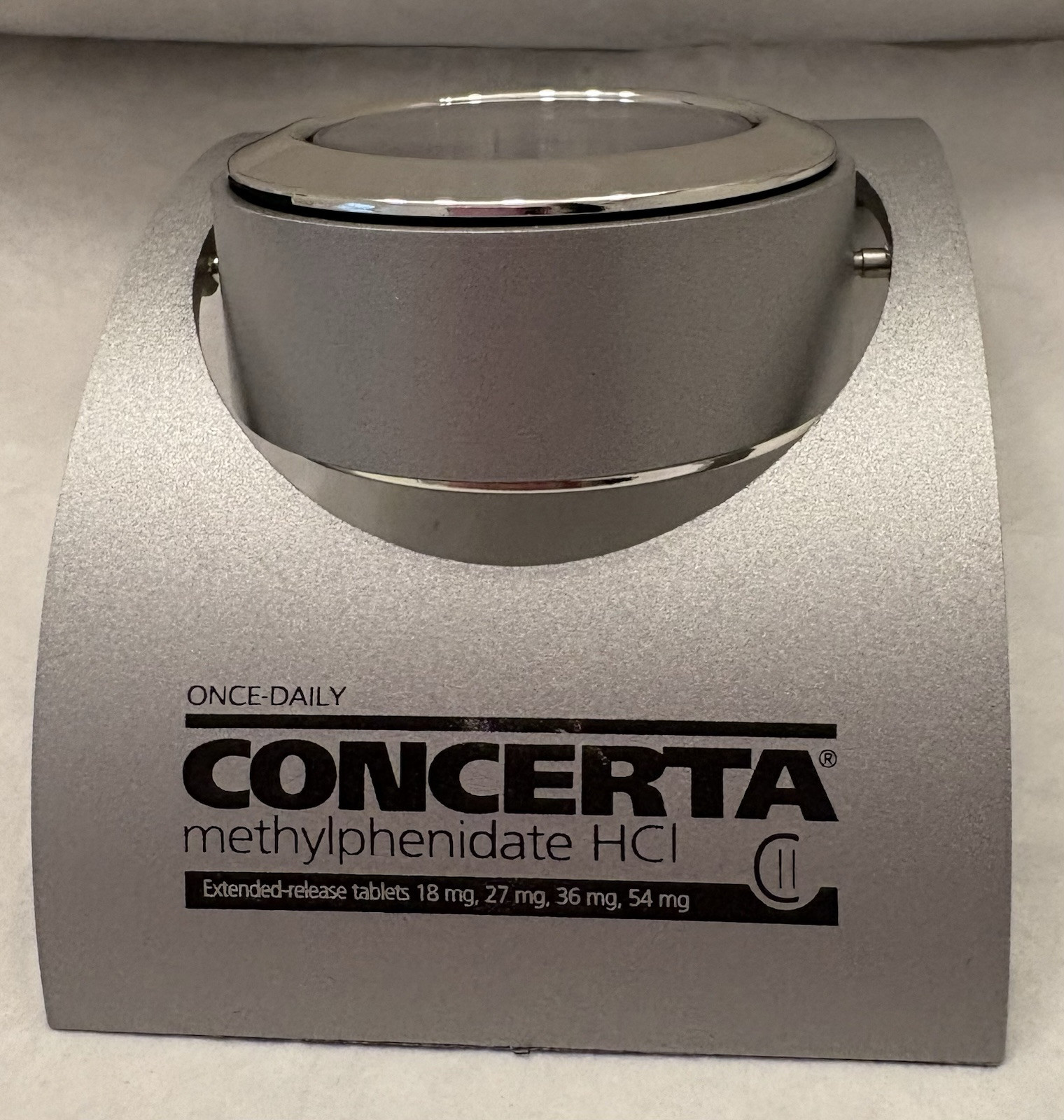 VTG CONCERTA RISPERDAL METAL DESK CLOCK/ PHOTO FRAME PHARMA REP LOGO NEW