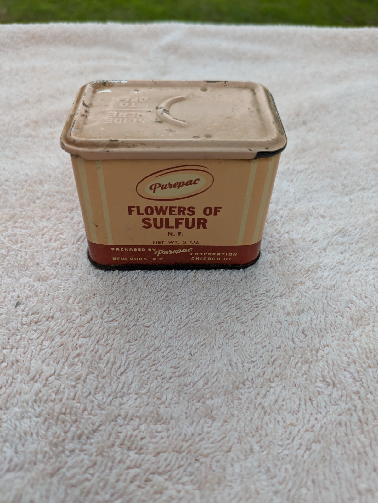 Vintage purepac 2oz full Flowers Of Sulfur Vintage Medicine Paper Label Over Tin