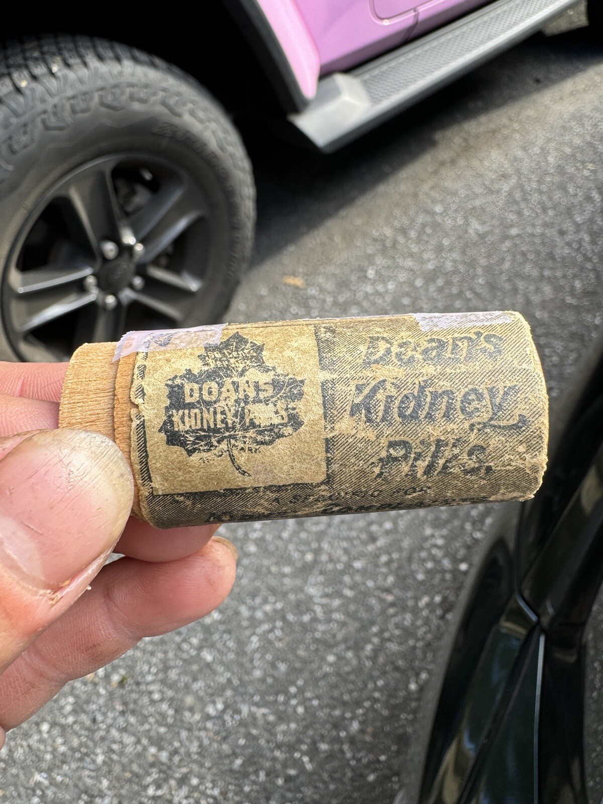 Antique Doan’s Kidney Pills Medical Advertising Labeled Wooden Tube Buffalo NY