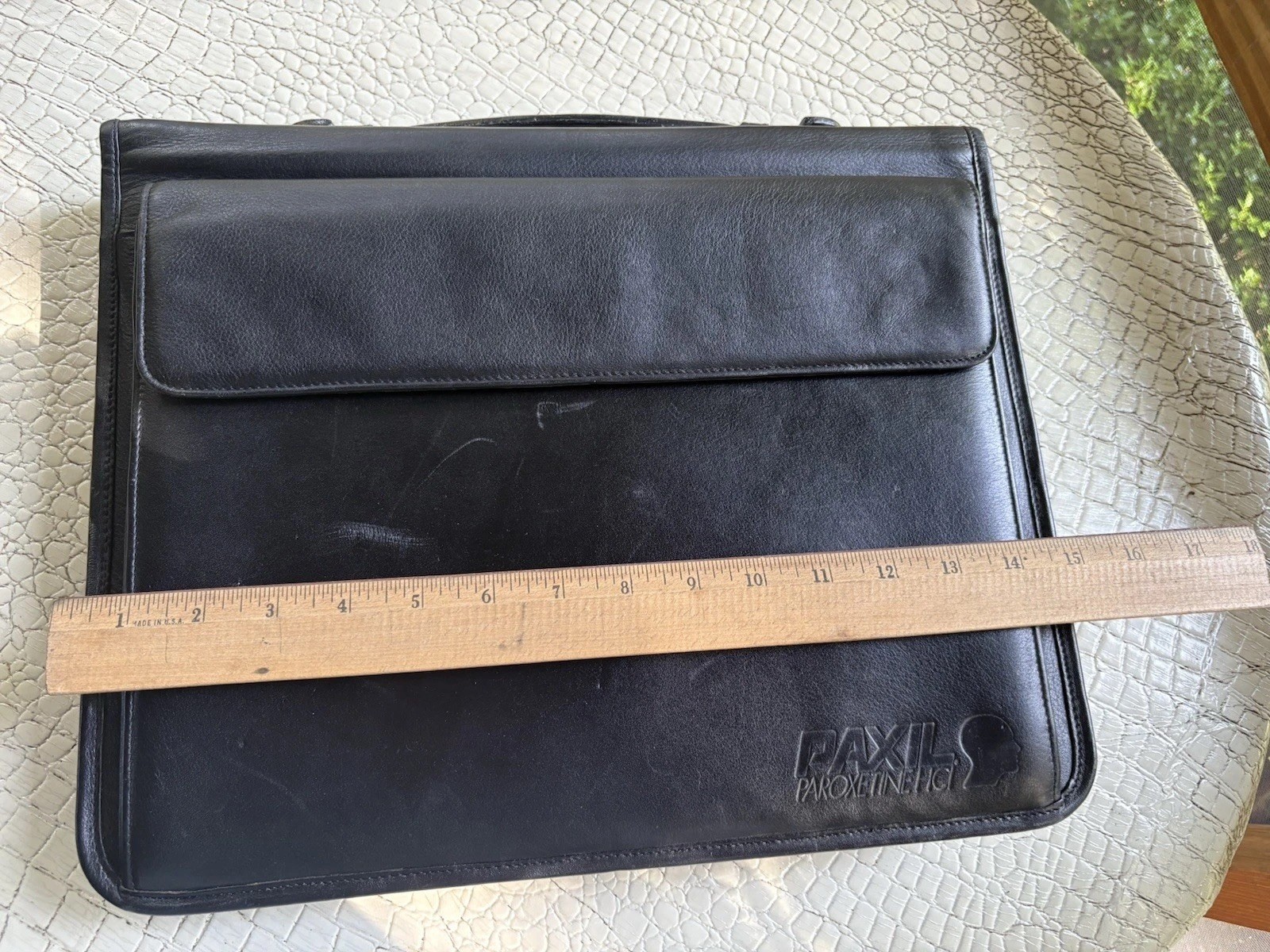 Paxil Pharmaceutical Leather Portfolio Binder Zip Around Black Embossed Logo