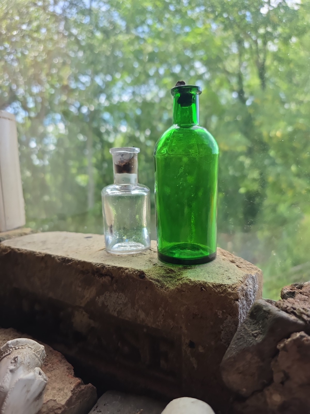 Antique Late Victorian Yorkshire Glass Co Chemist Bottles