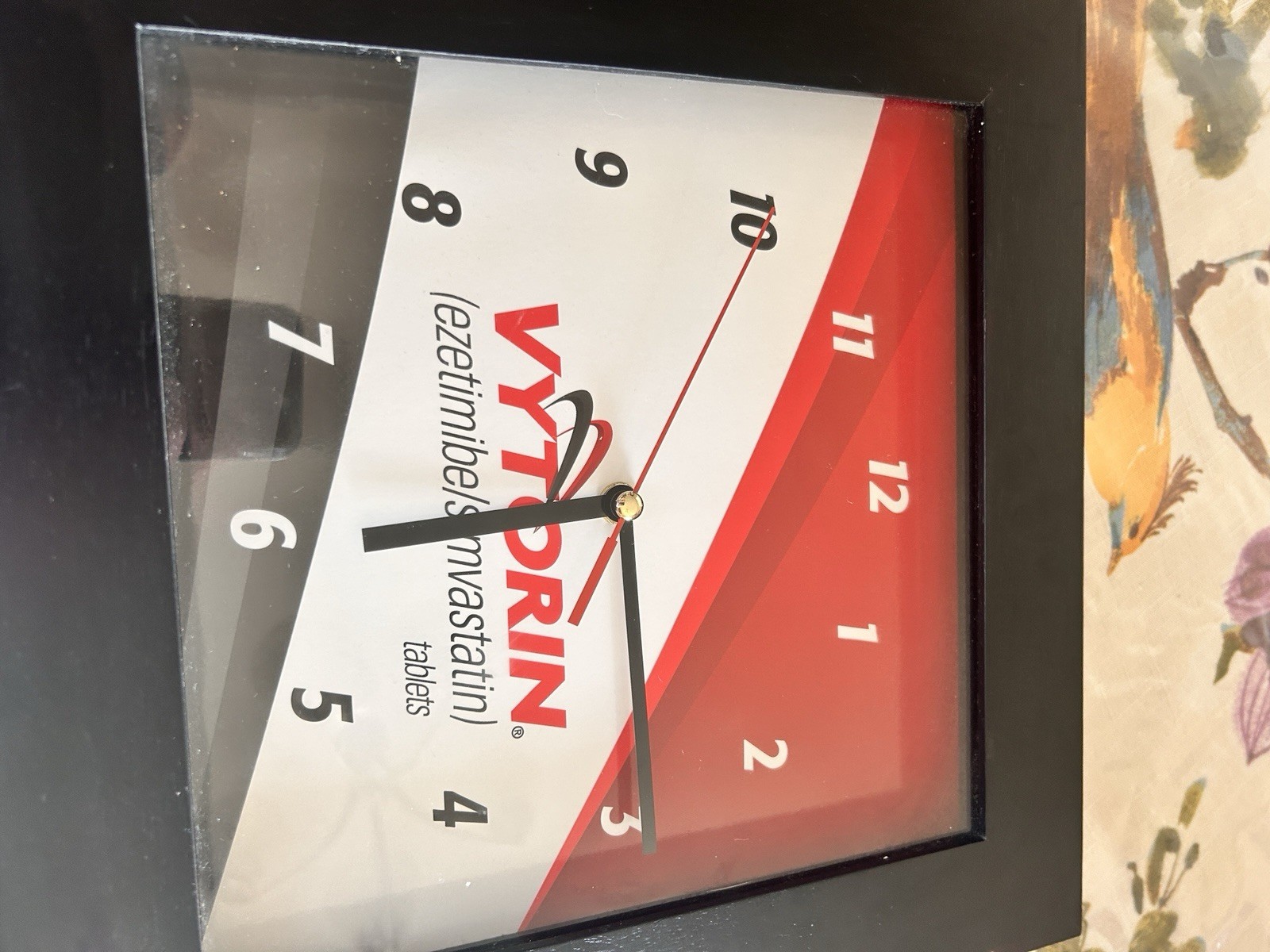 VTG Pharmaceutical Rep Vytorin Clock Cholesterol Prescription Drug Glass Wood
