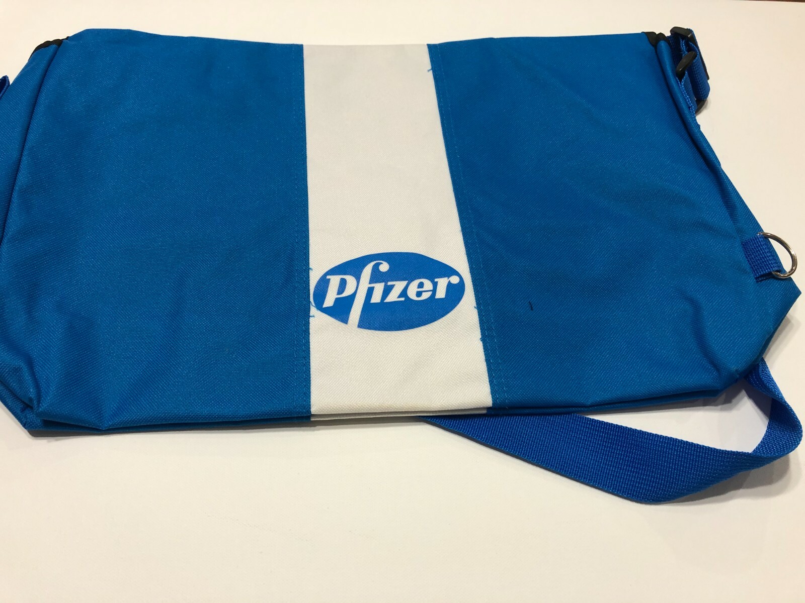 Viagra messenger bag a Pfizer promotional item,New never  been used 20×12″   