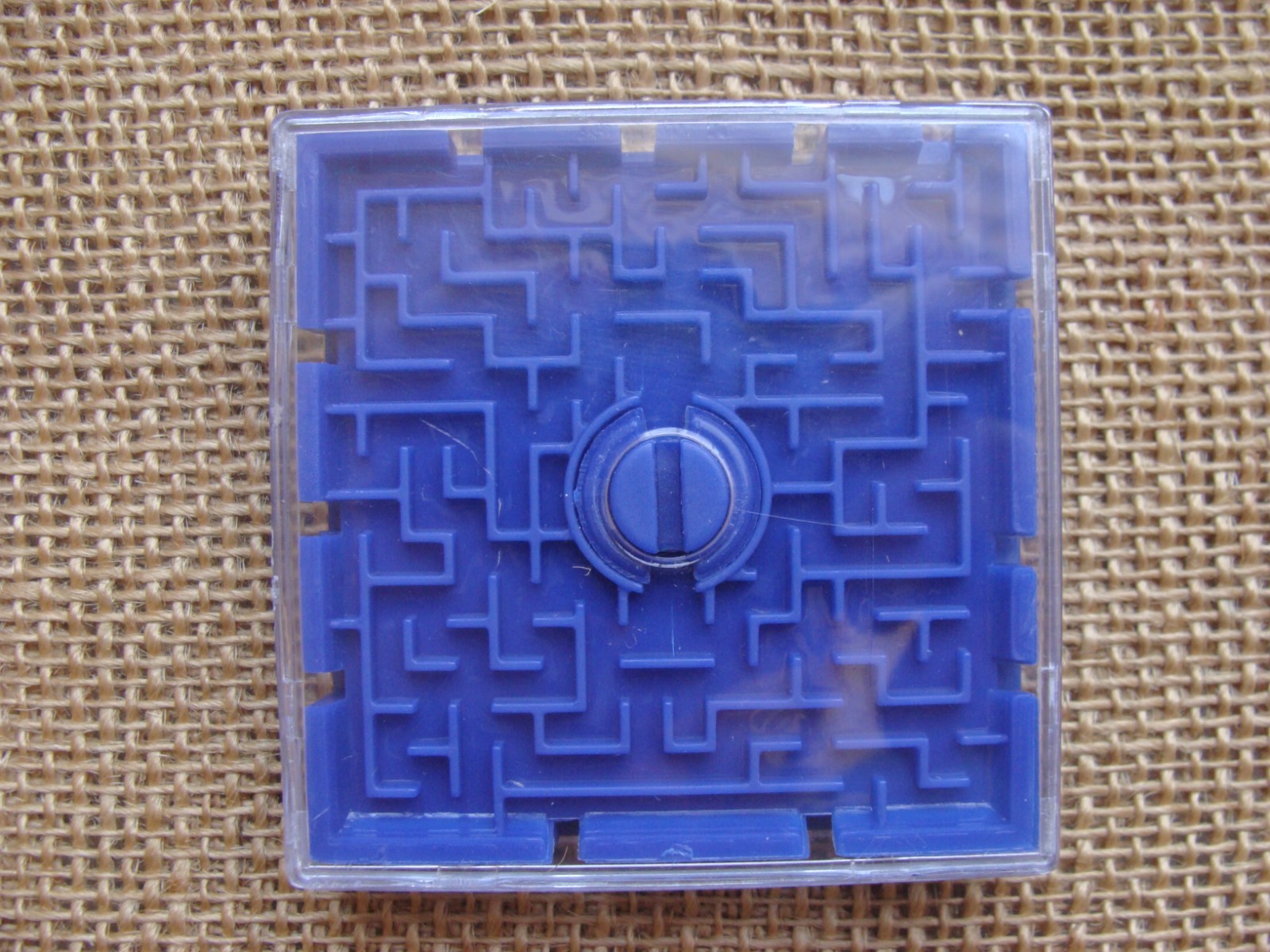 Nexgard Plus maze toy pharmaceutical promotional material – 2 5/8″