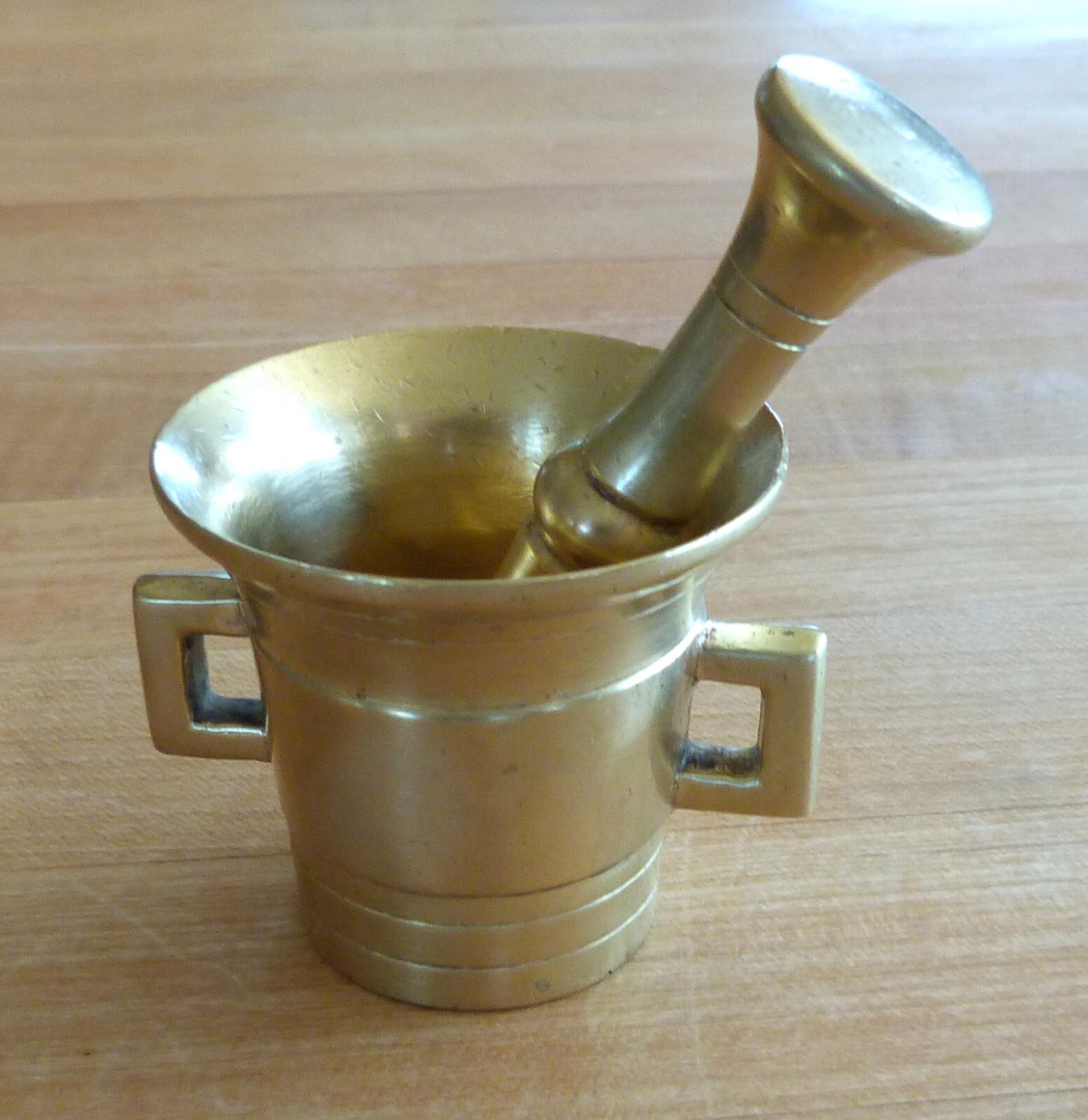 Vintage Brass Mortar and Pestle Herbs Spices Heavy Grinding pot handles 2″ tall