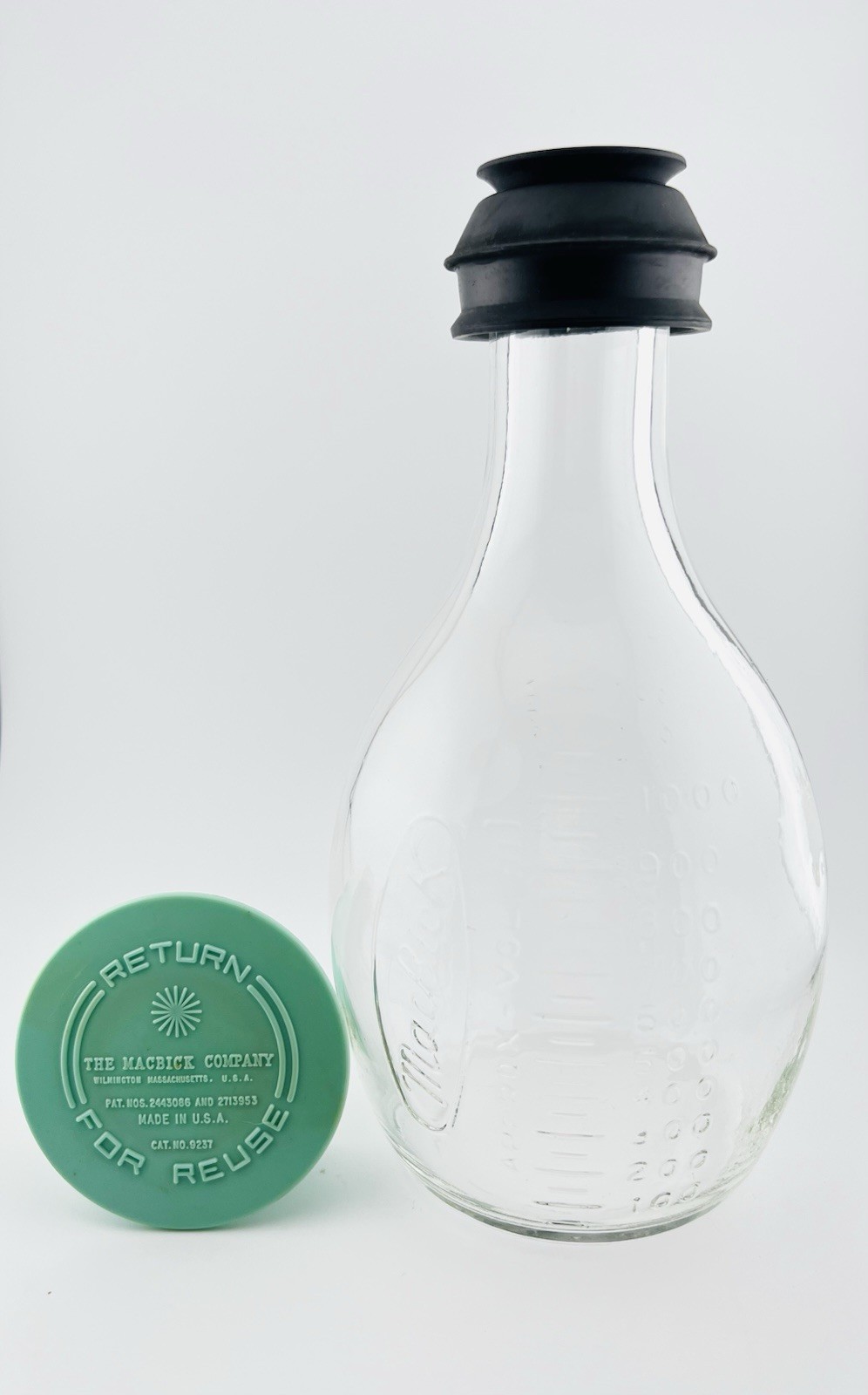 Vintage MacBick 1000 mL Clear Glass Laboratory Bottle Beaker w/ Stopper and Lid