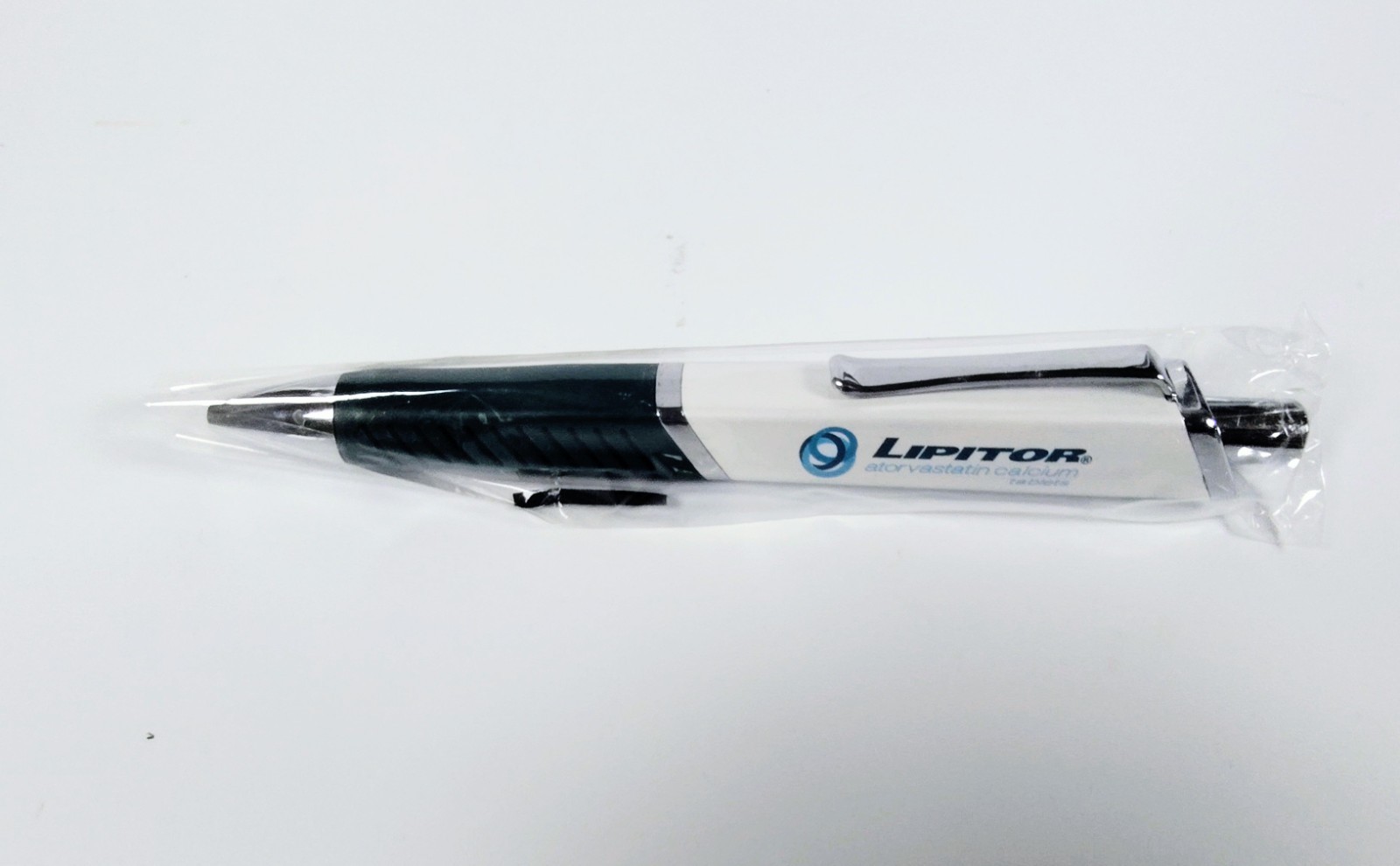 NOS Pfizer Lipitor Pharmaceutical Advertising Pens Lot of 2 Medical Promo WORKS