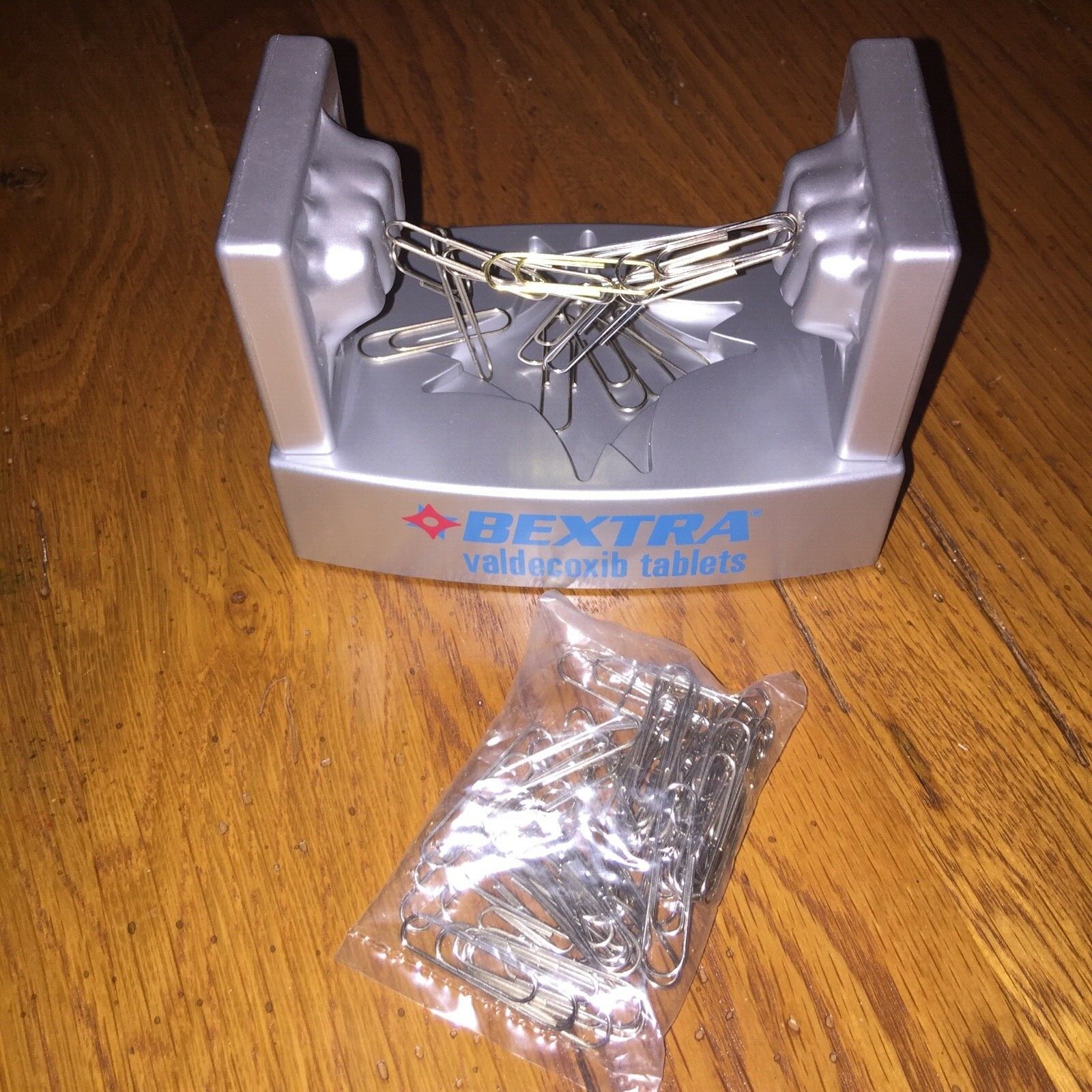 RARE BEXTRA DISCONTINUED DRUG REP PROMO MAGNETIC PAPERCLIP HOLDER