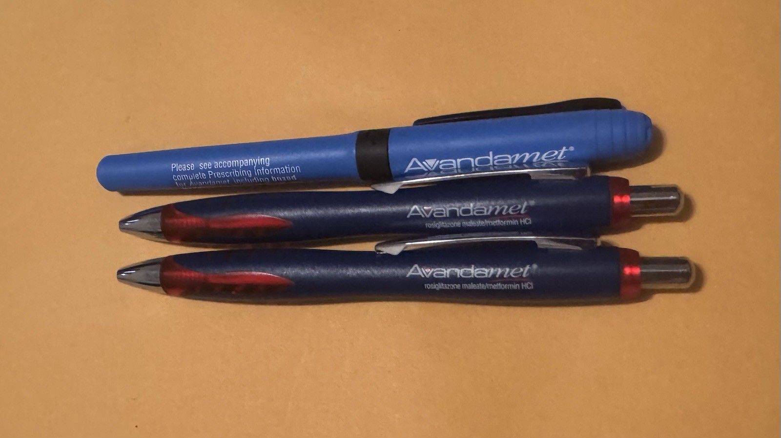 Avandamet lot – DISCONTINUED pharmaceutical advertising promo pens & highlighter