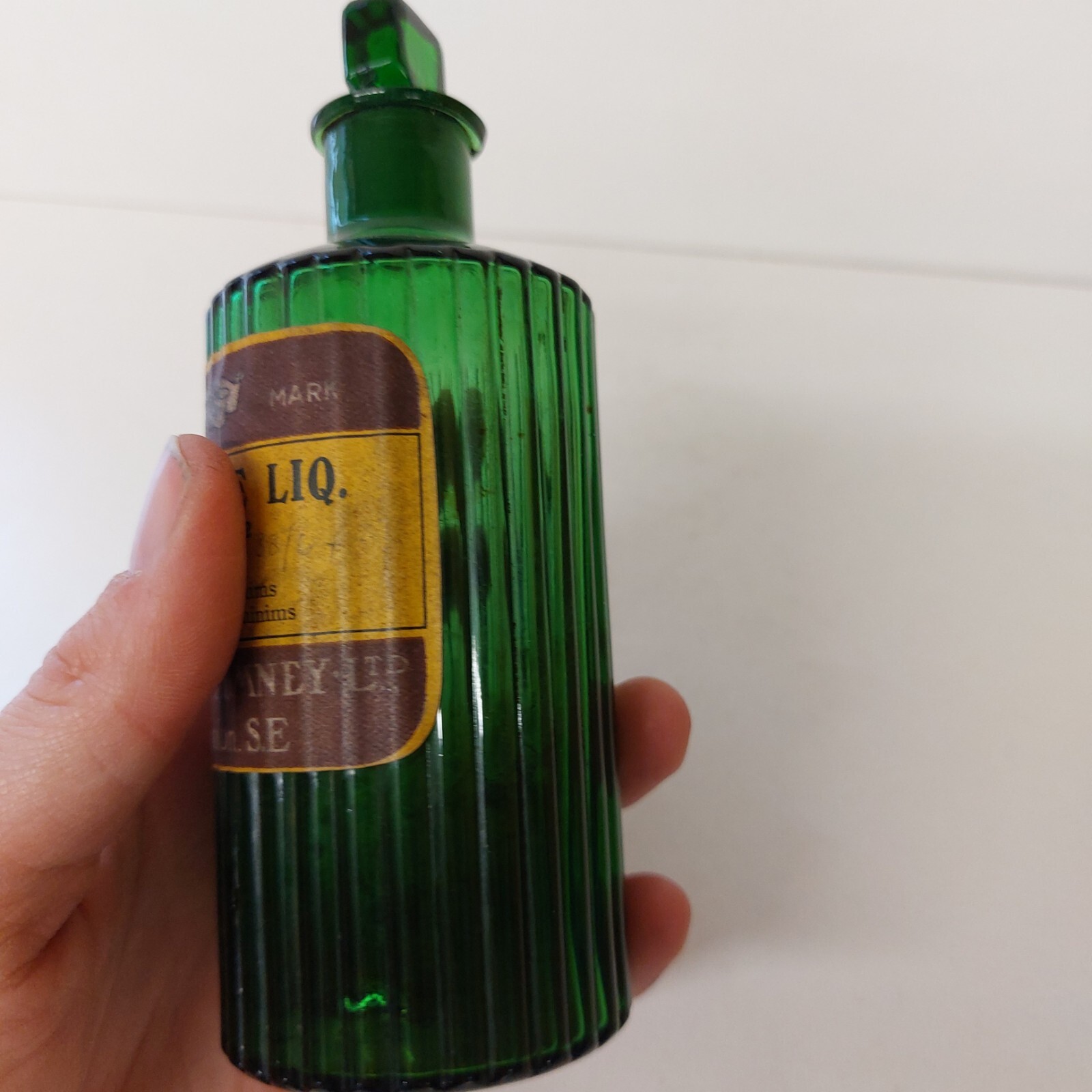 Labeled Wright Layman Umney Ltd London Emetic Ribbed Chemists Apothecary Bottle