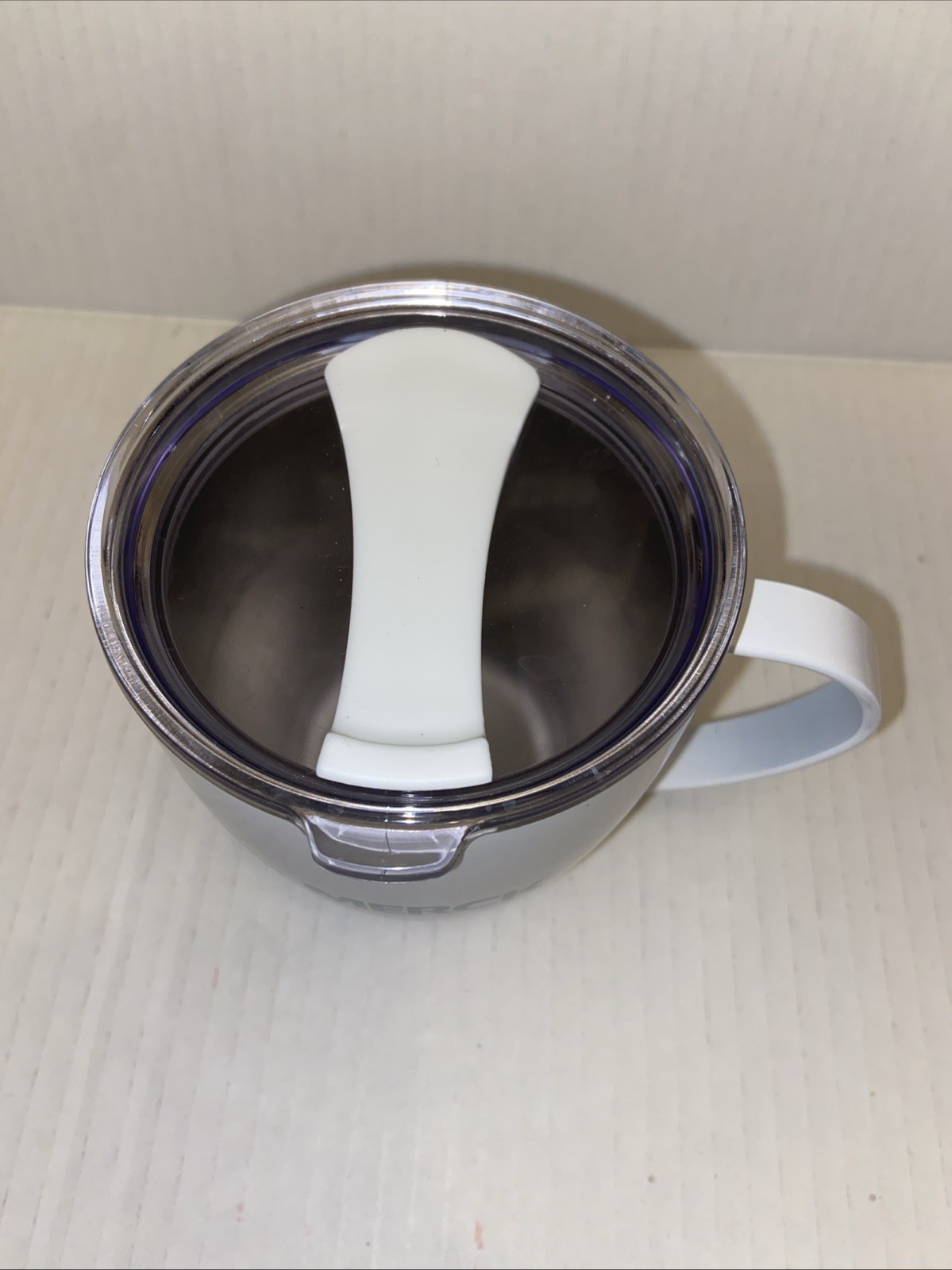Merck Pharmaceutical Branded White Hot Cold Drinking C Handle Mug 12 oz/355 ml.