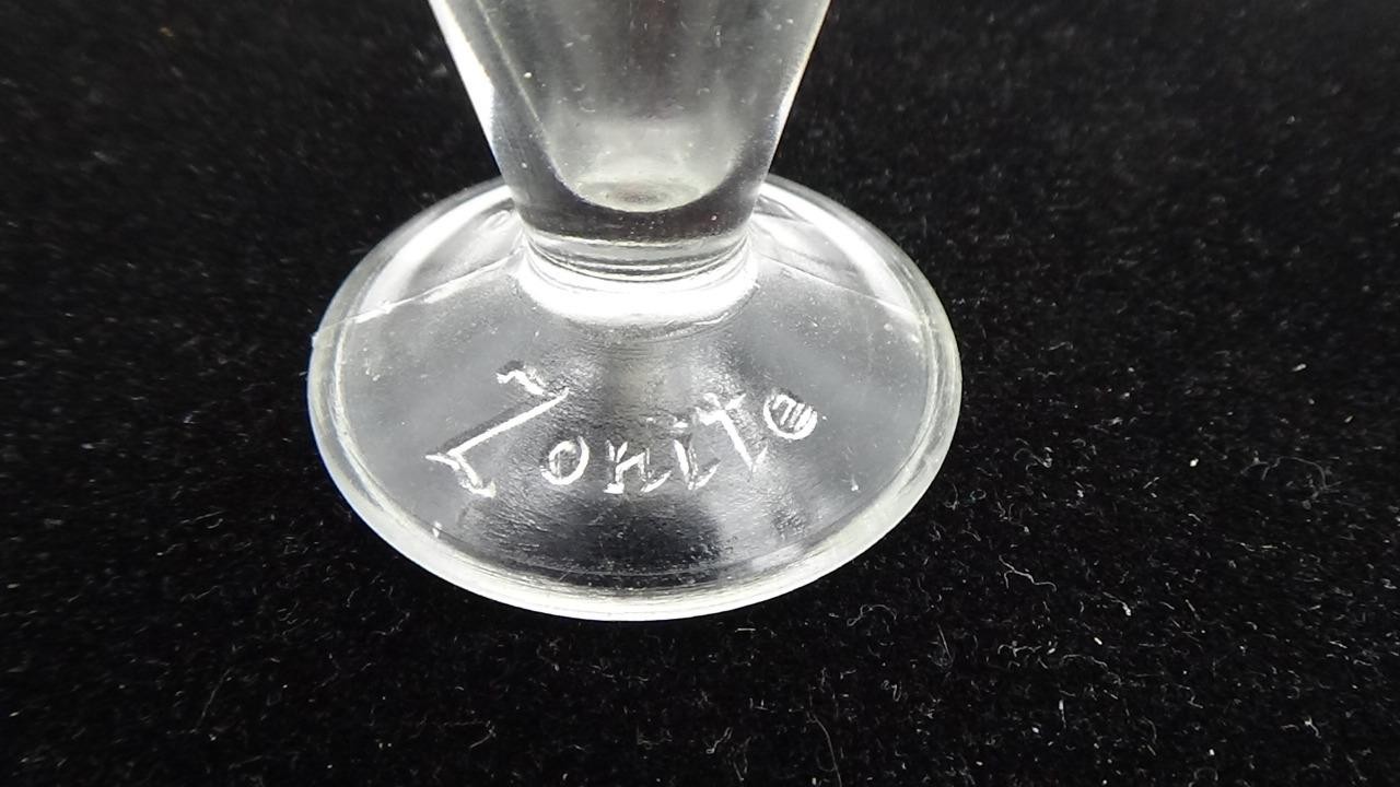 Vintage Zonite Embossed Glass Apothecary Medical Measuring Cup NICE!