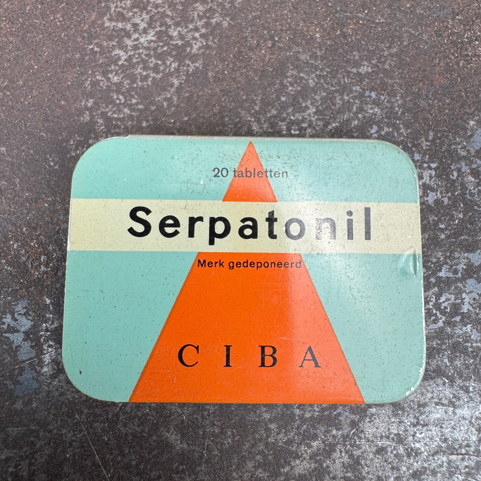 Vtg c.1960s SERPATONIL Advertising Medical Tin – GERMAN – EMTPY / NO CONTENTS