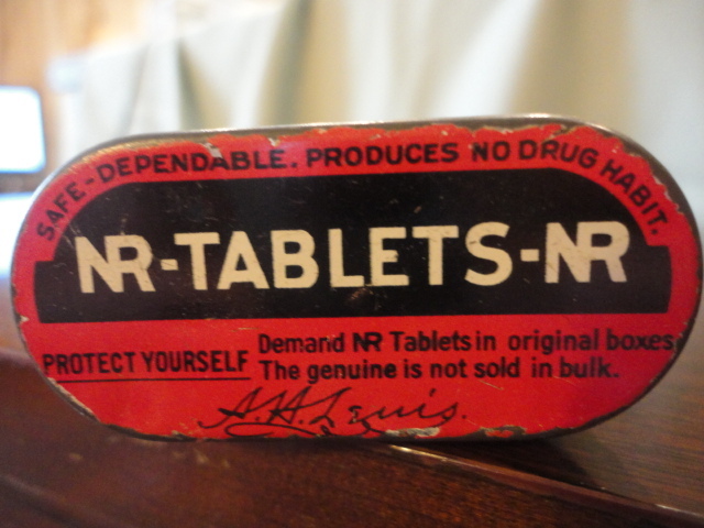 Natures Remedy NR Medication Tablets Tin AH Lewis Company St Louis Vintage