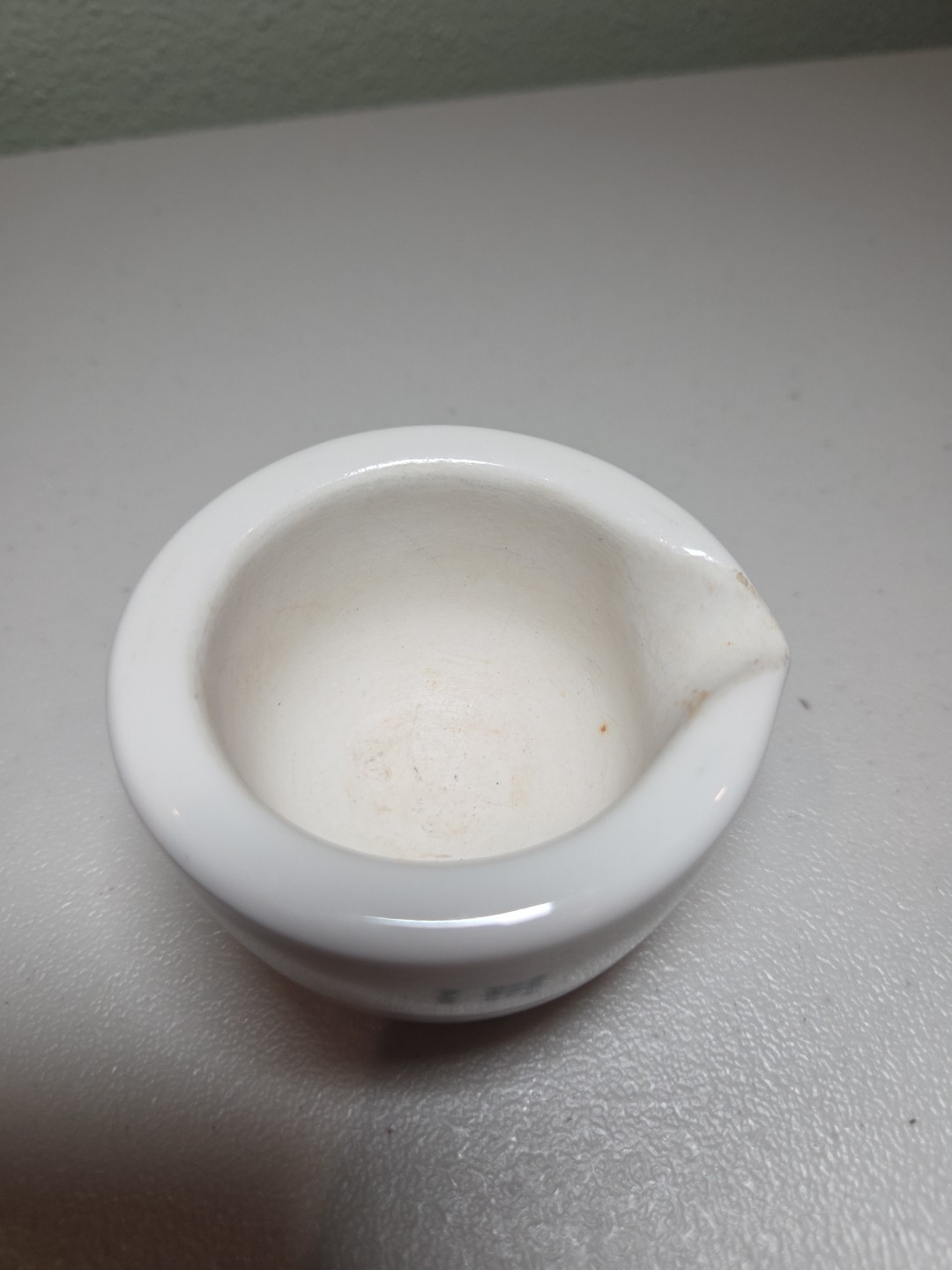 coors 520-0 d10 pestle & Mortar Porcelain Heavy Small White Apothecary Lab 2.5in