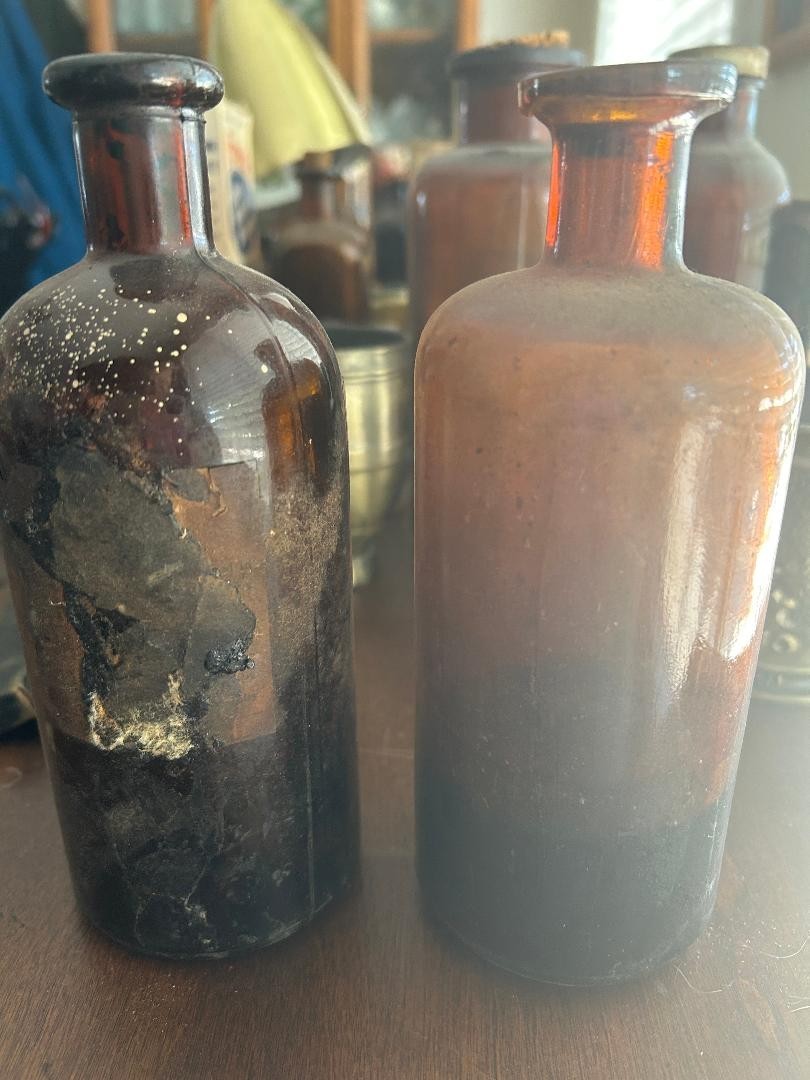 Vtg Gentian Compound (Lilly) and Liquid Peptone (Parke Davis) amber bottles EMPT