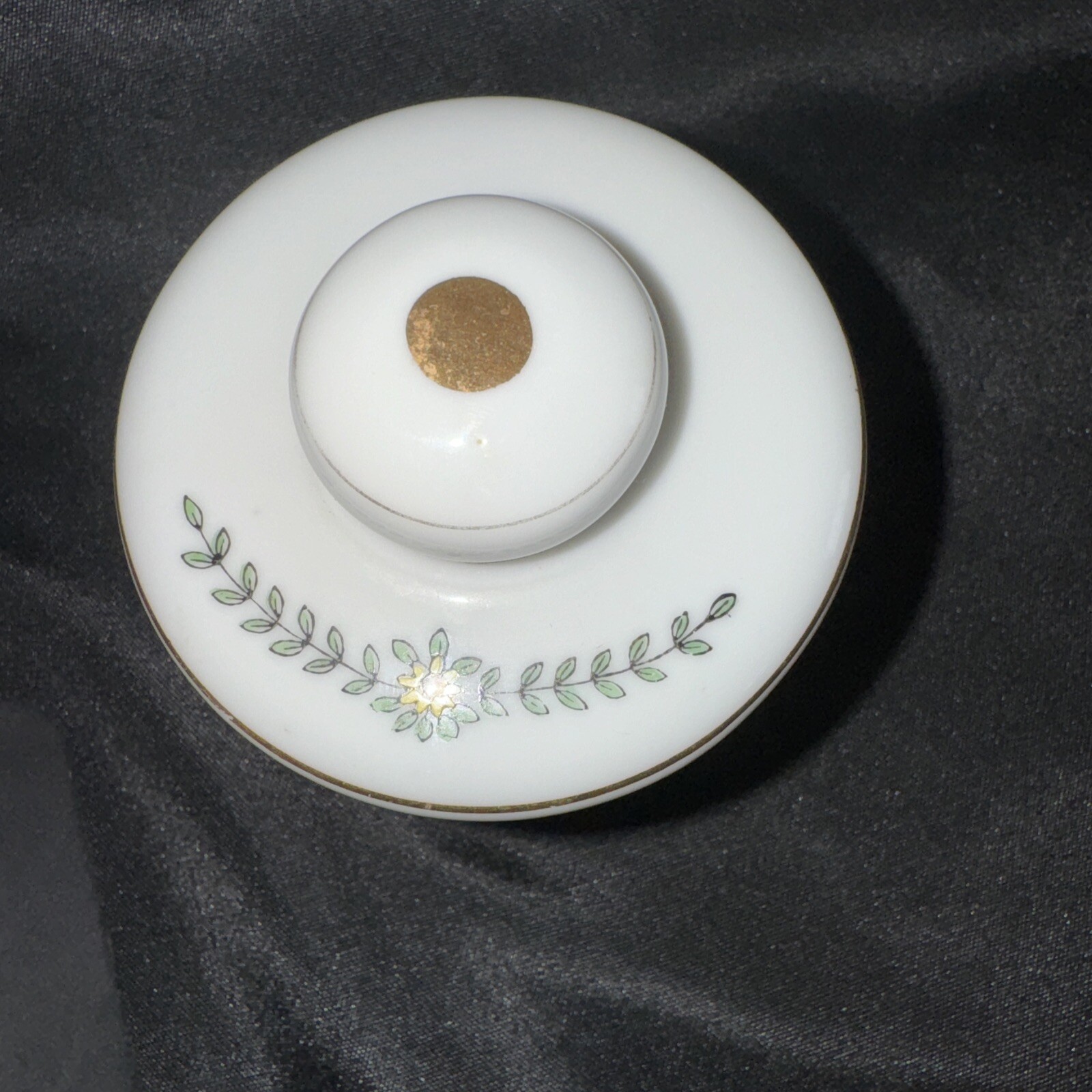 Porcelain Apothecary Jar Pulvis Gold Trim DOM Vintage Cotton