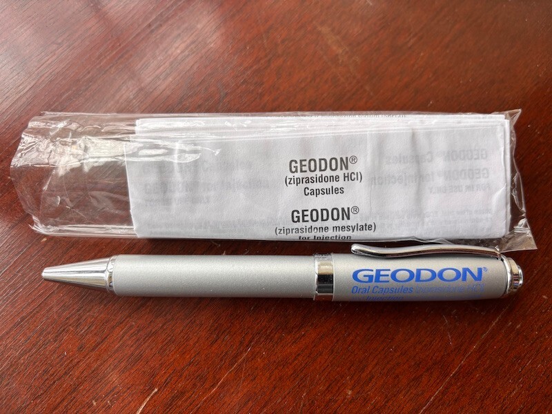 RARE LOT 25 VINTAGE “GEODON” PFIZER SILVER METAL DRUG PROMOTIONAL PENS W/INSERT