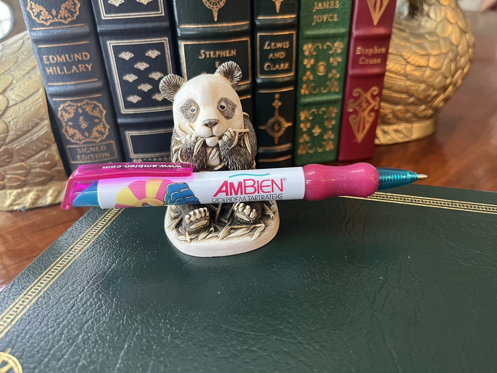 Ambien Cr Pharmaceutical Drug Rep Pen. Writes!!!