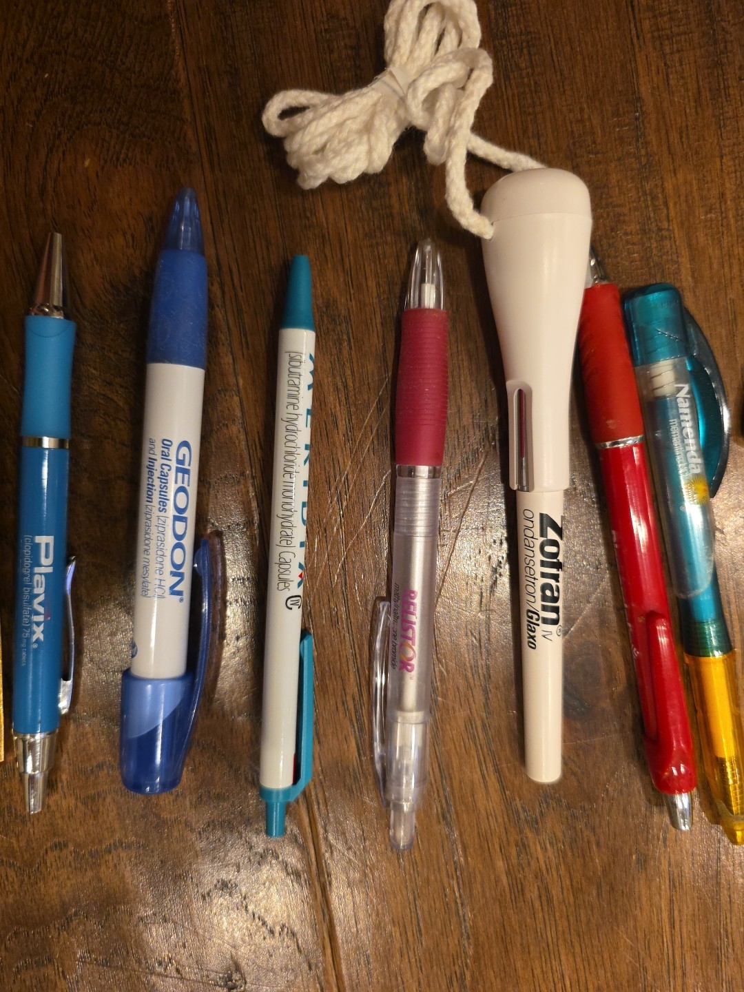 Pharmaceutical Drug Rep Advertising Pens Lot of 18