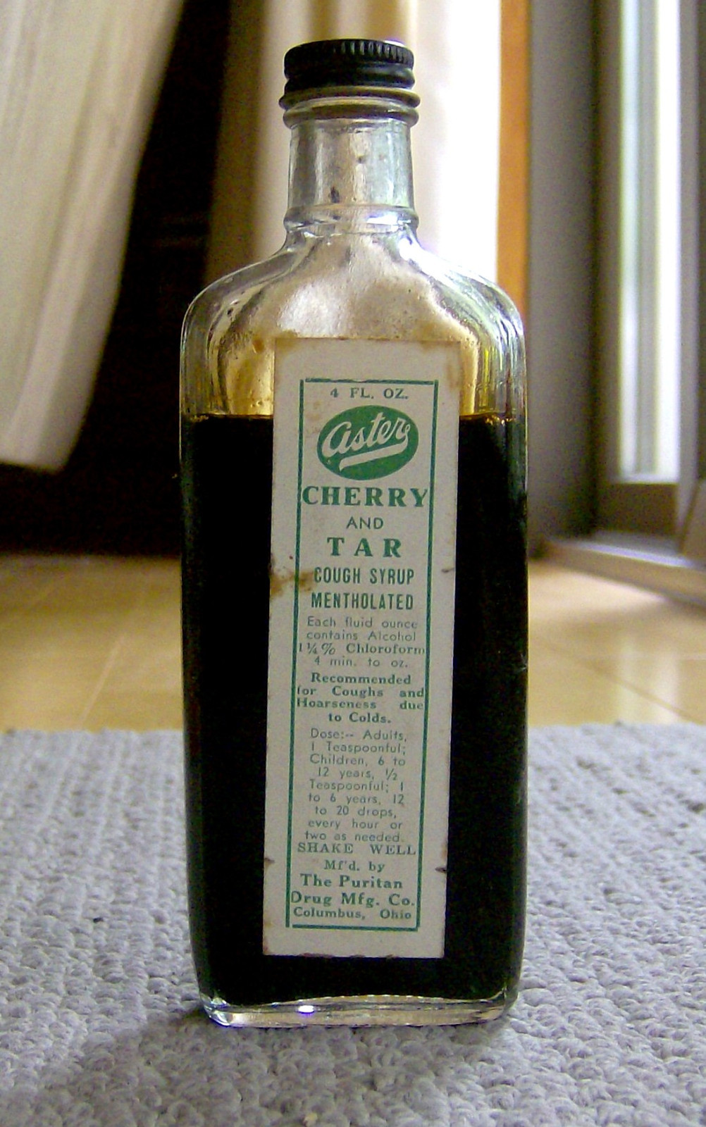 antique 1930s ASTER Cherry & Tar cough syrup GLASS MEDICINE BOTTLE w/box vintage