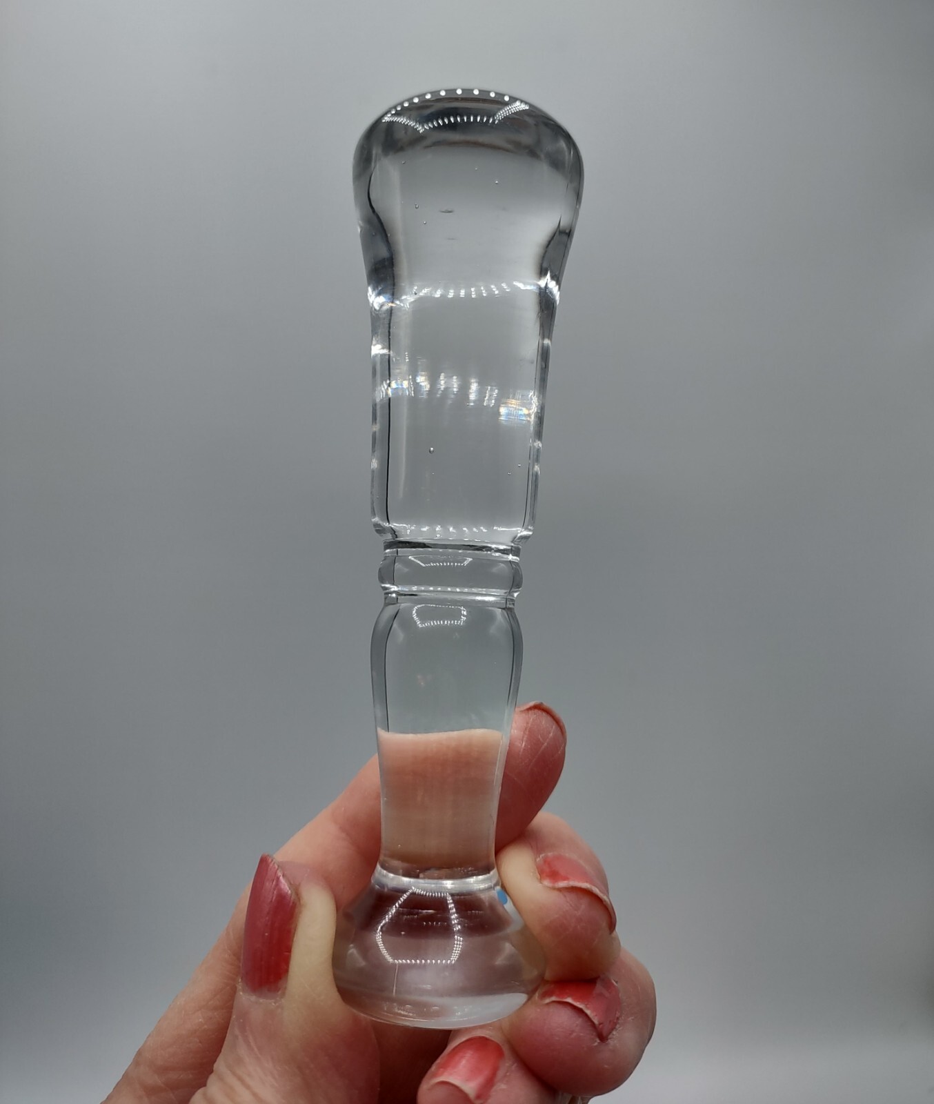 1 Clear Glass Molded Pestle With Unusual Center Bead 2 Seams 4 1/4″