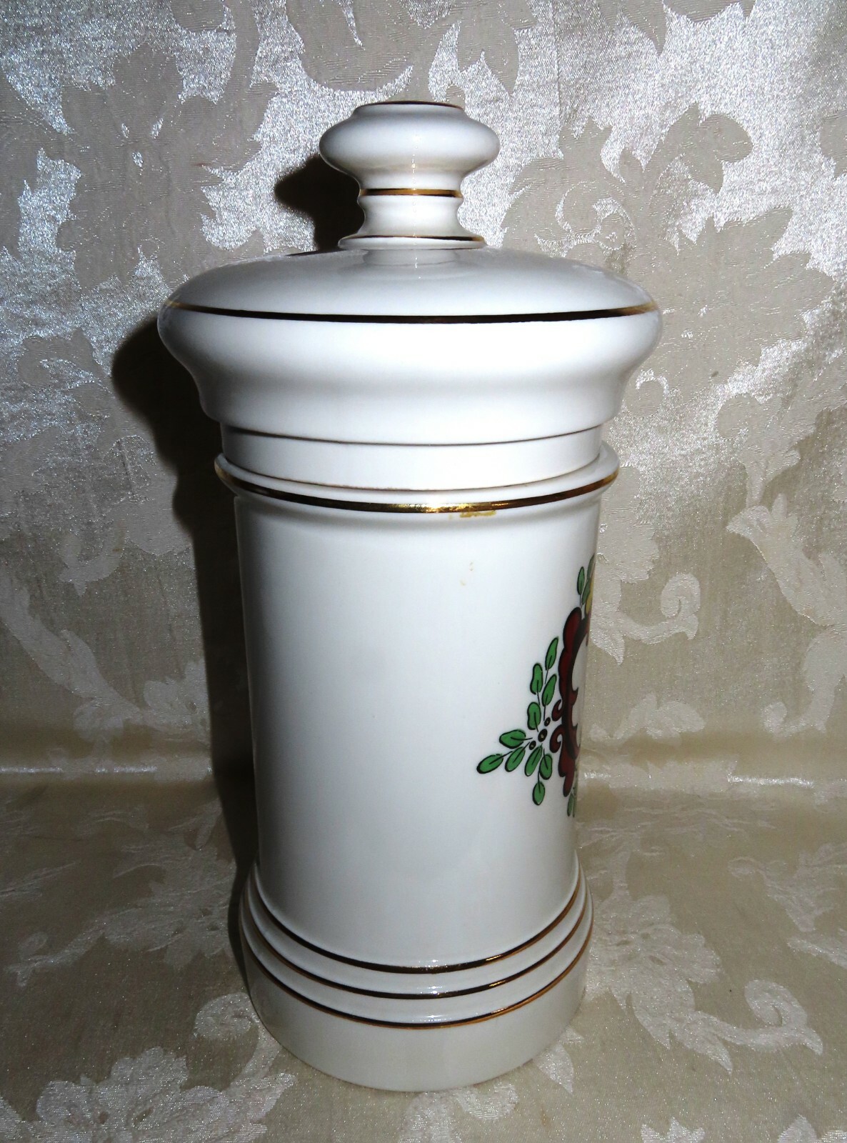 Apothecary Jar “Oleatum Veratrinae” Mid 1900’s Fine Porcelain 11.5 ” Height