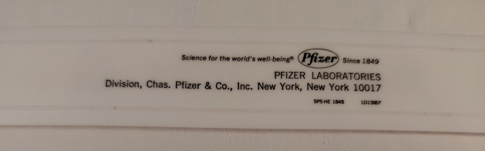 VTG White Desk Ruler Pfizer Laboratories Promotional VISTARIL (Hydroxyzine) 12″