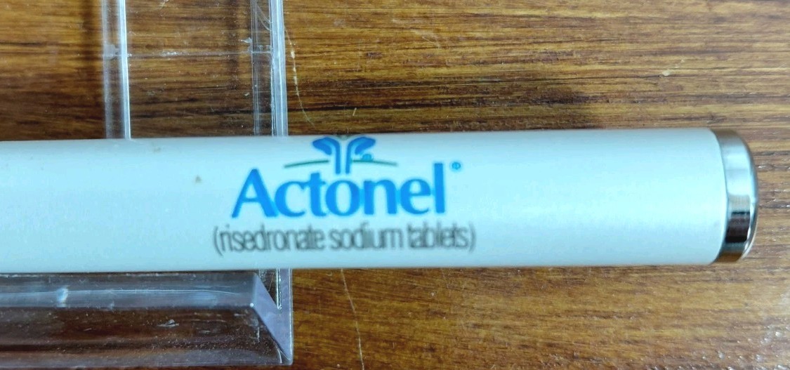 Actonel Pharma Rep Promo Pen NOS Unused Blue Grip Chrome Risedronate