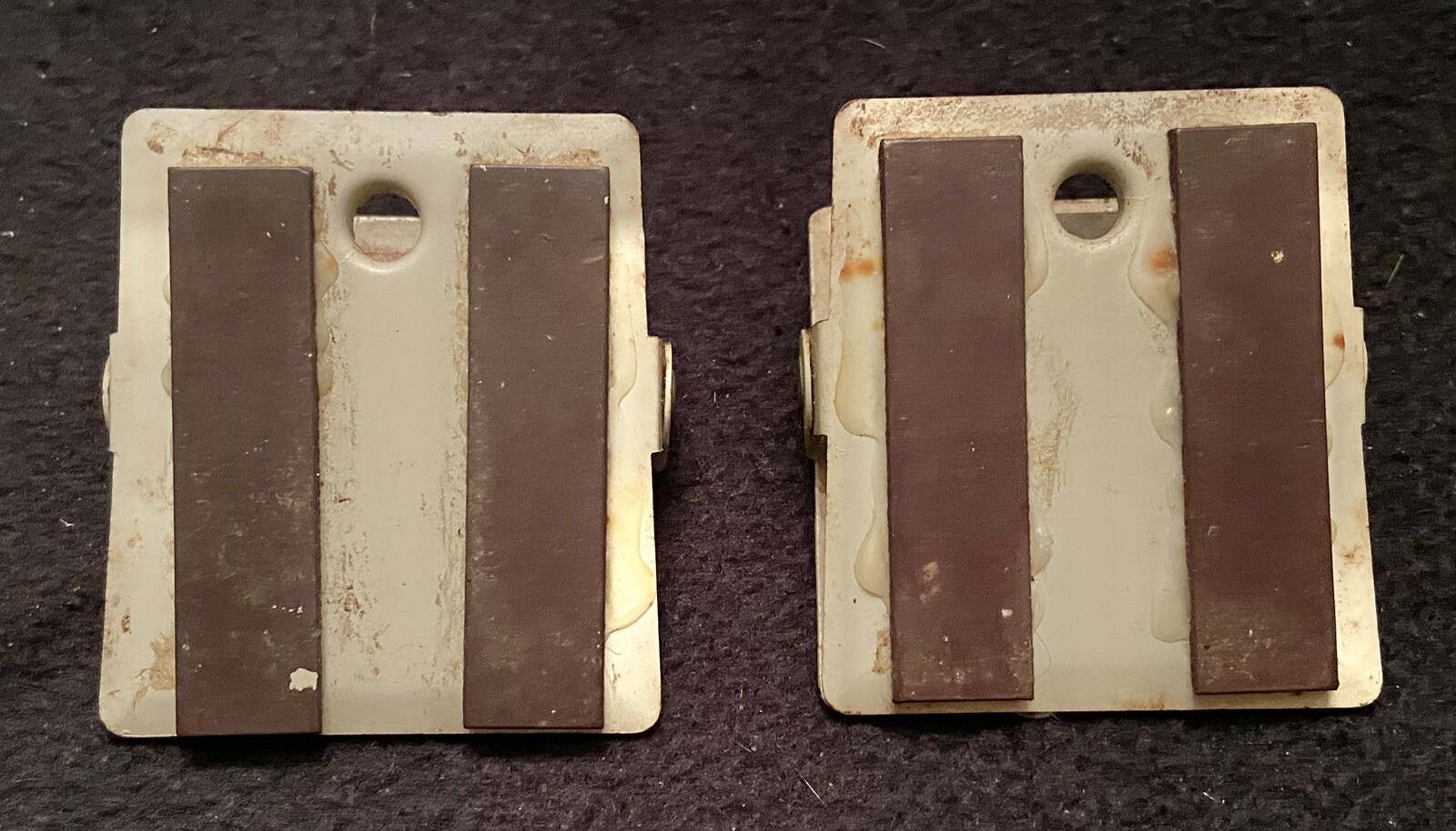 2 Vintage DARVON COMPOUND 65 MAGNETIC PAPER CLIPS-Pharmaceutical Promotions